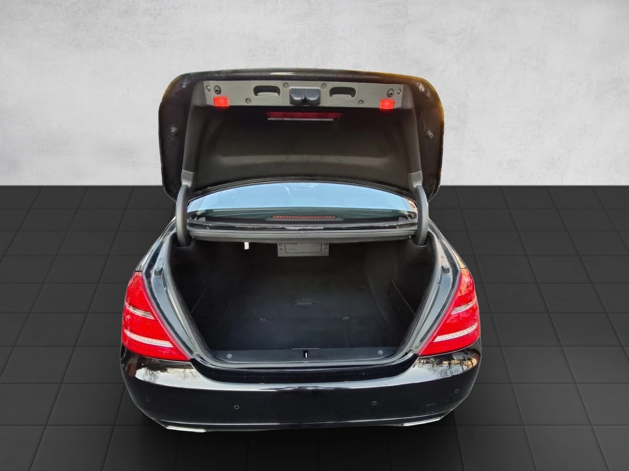 MERCEDES-BENZ S 500 L BlueEfficiency SS 4Matic 7G-Tronic-image-12