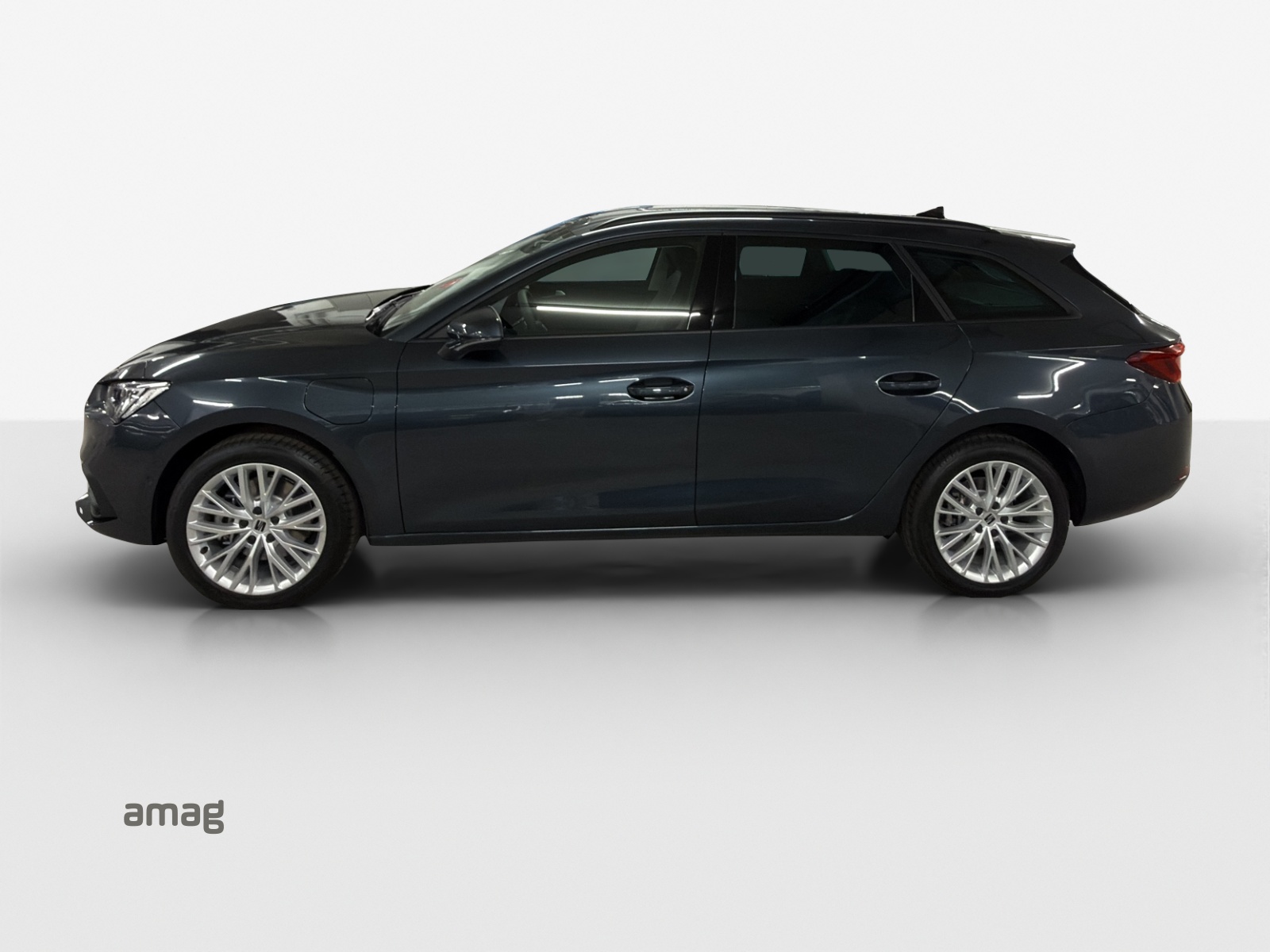 SEAT Leon ST 1.5 eHybrid pHEV DSG Business Edition-showroom-element-1