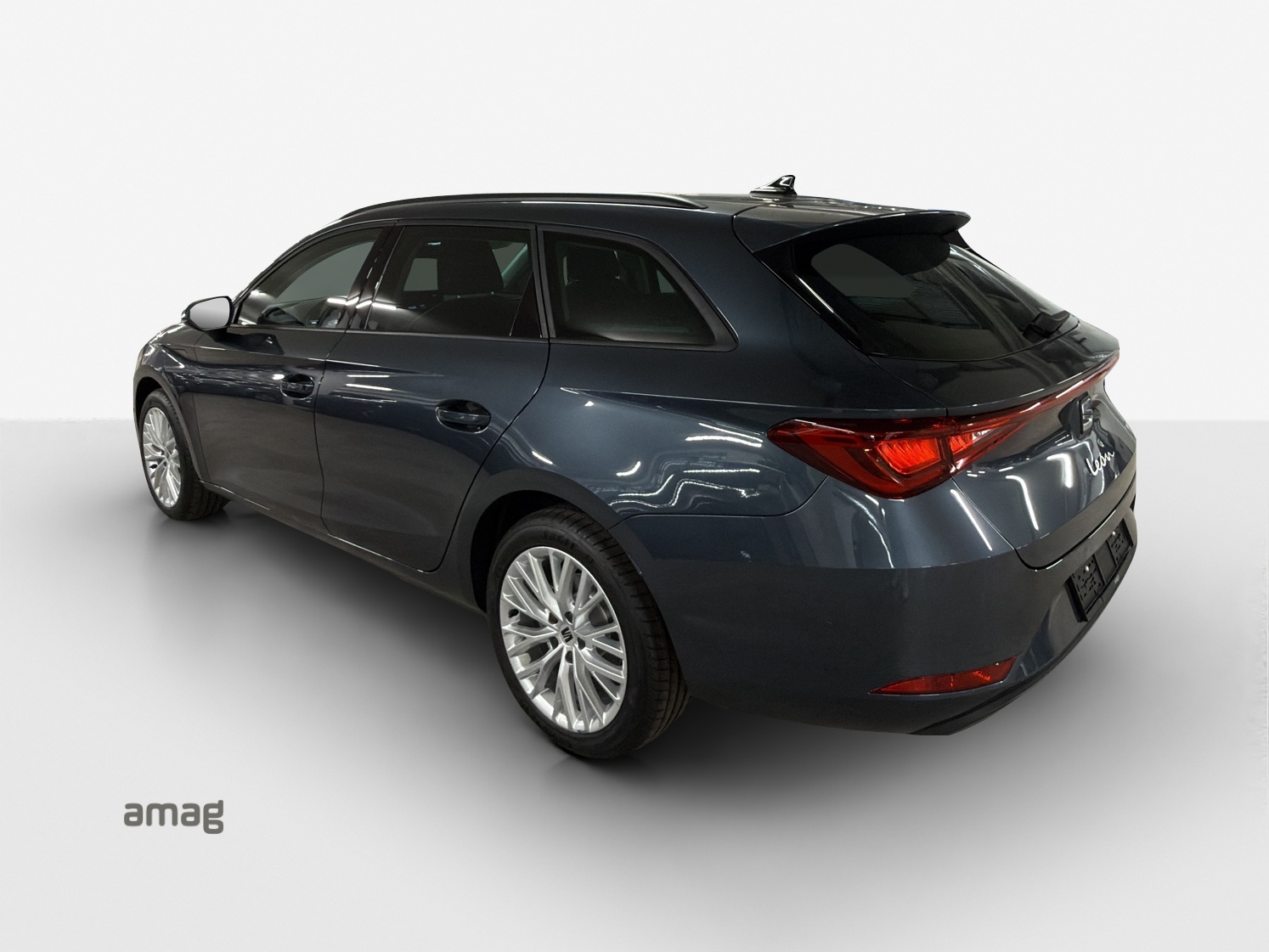 SEAT Leon ST 1.5 eHybrid pHEV DSG Business Edition-showroom-element-2