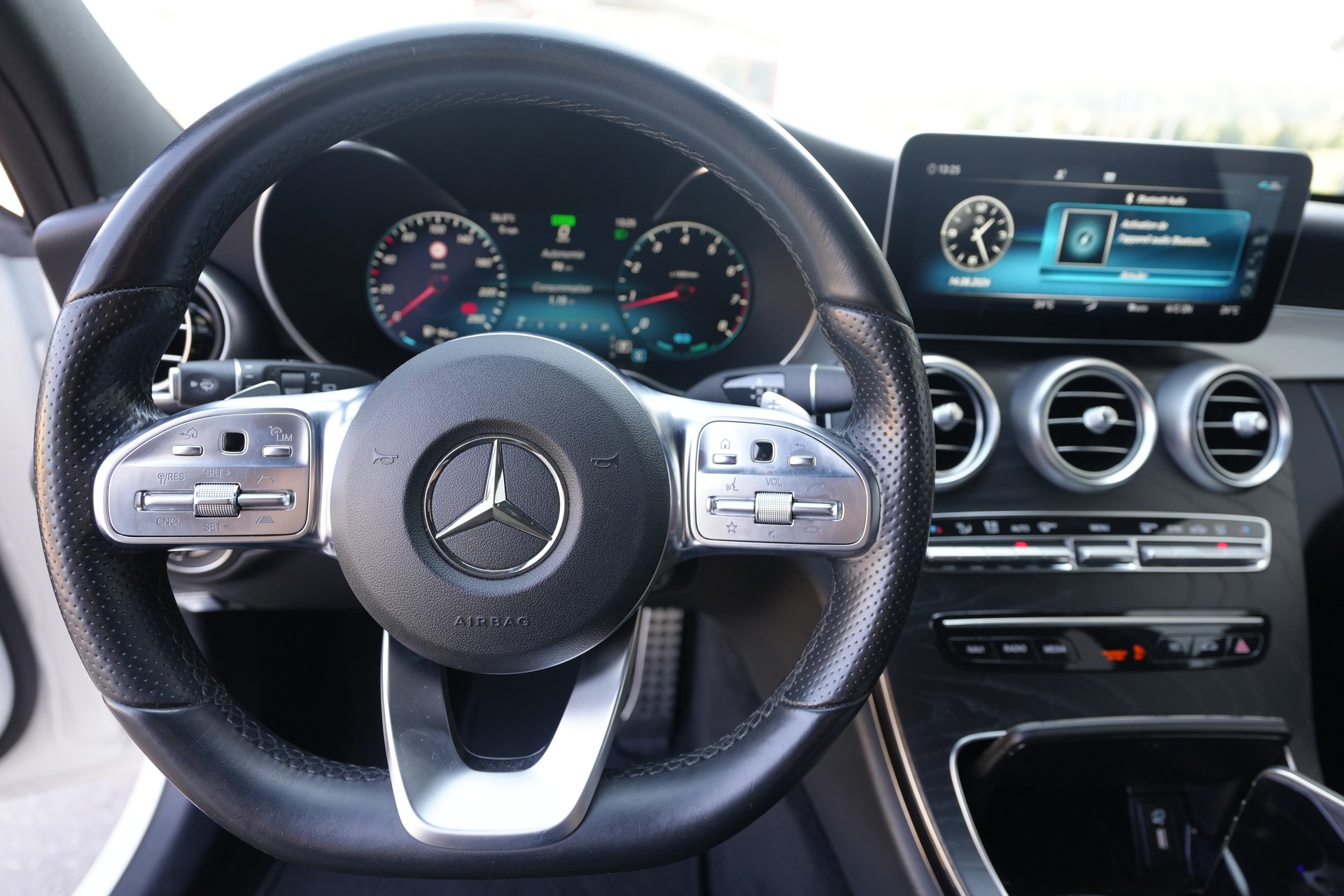 MERCEDES-BENZ C 200 AMG Line 4Matic 9G-Tronic-image-7