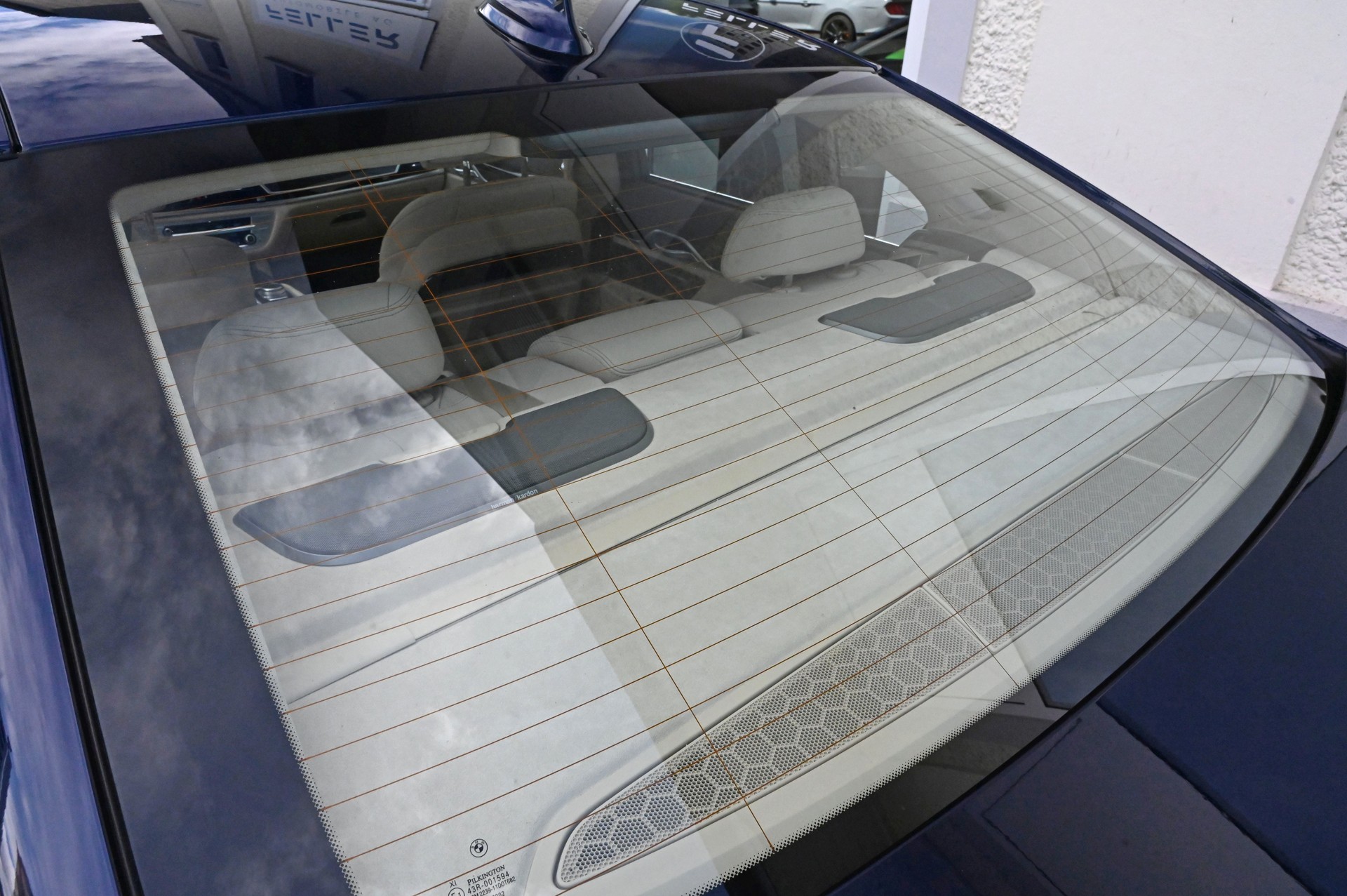 BMW 750i xDrive Steptronic-image-11