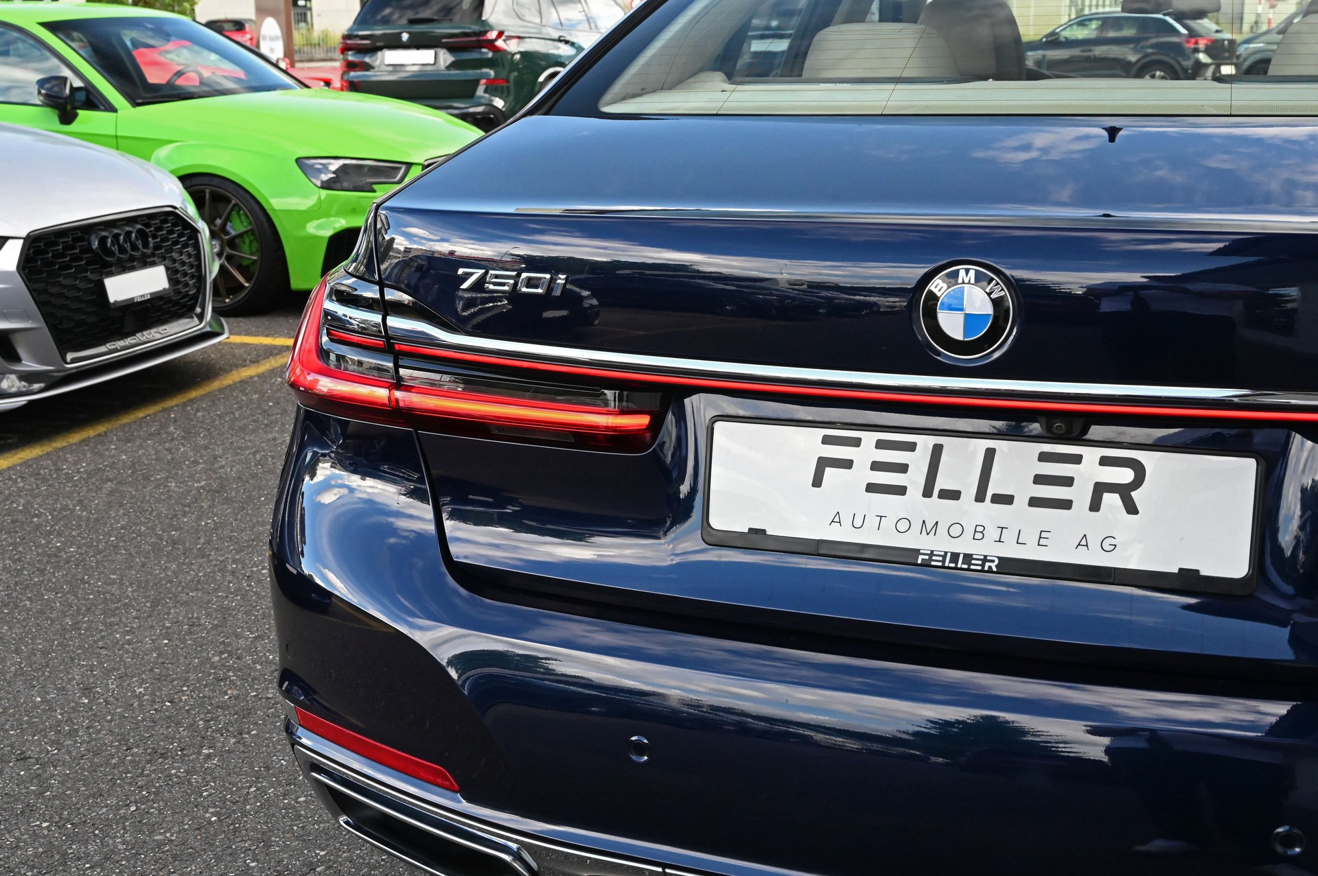 BMW 750i xDrive Steptronic-image-10