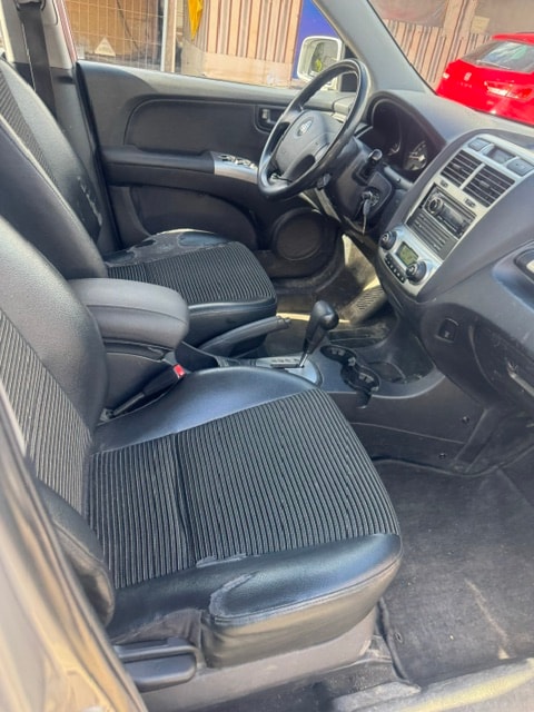 KIA Sportage 2.0 CRDi Active-image-5