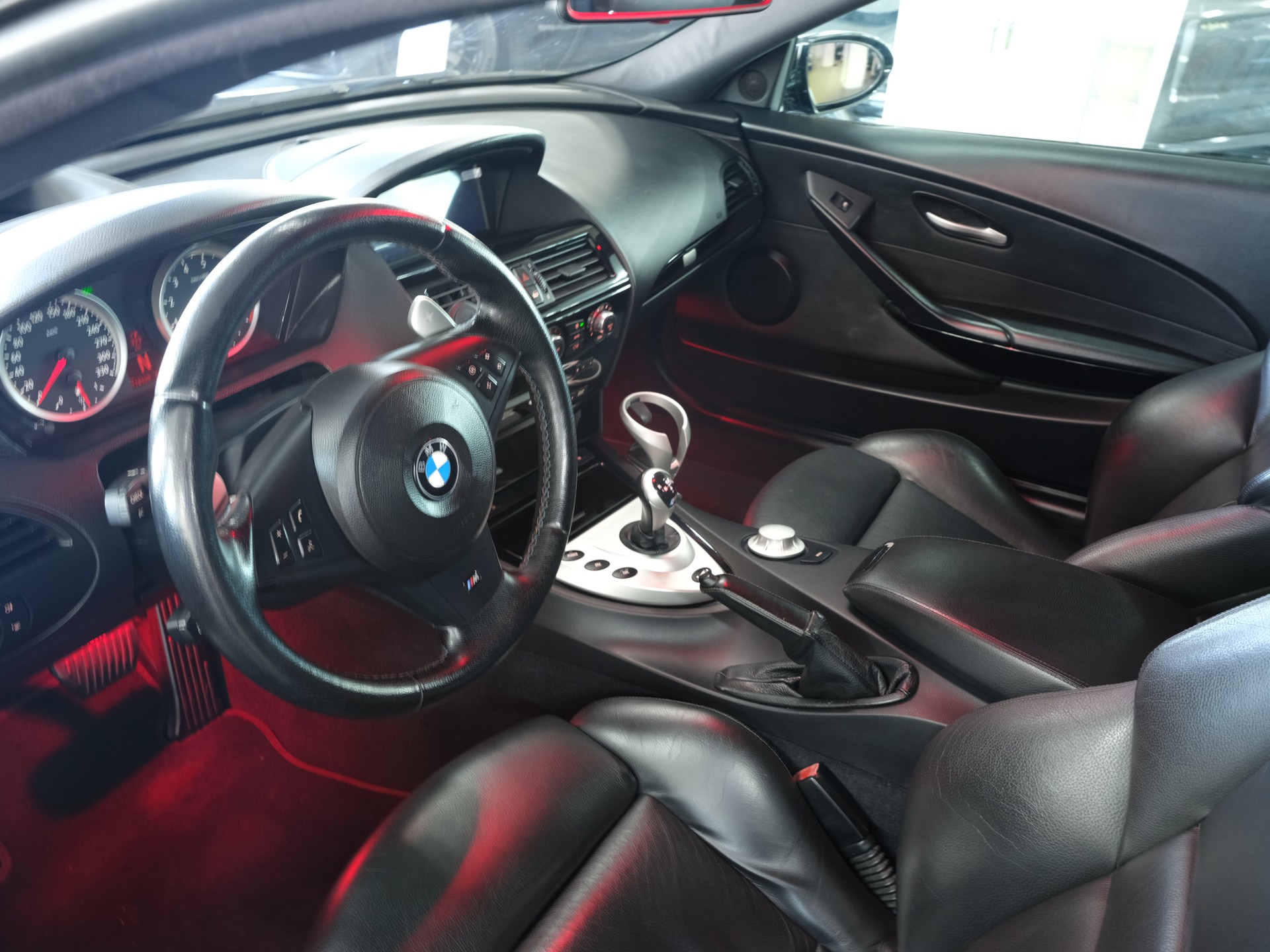 BMW M6 *Sportabgassanlage* *Rückfahrkamera* *Carplay*-image-19