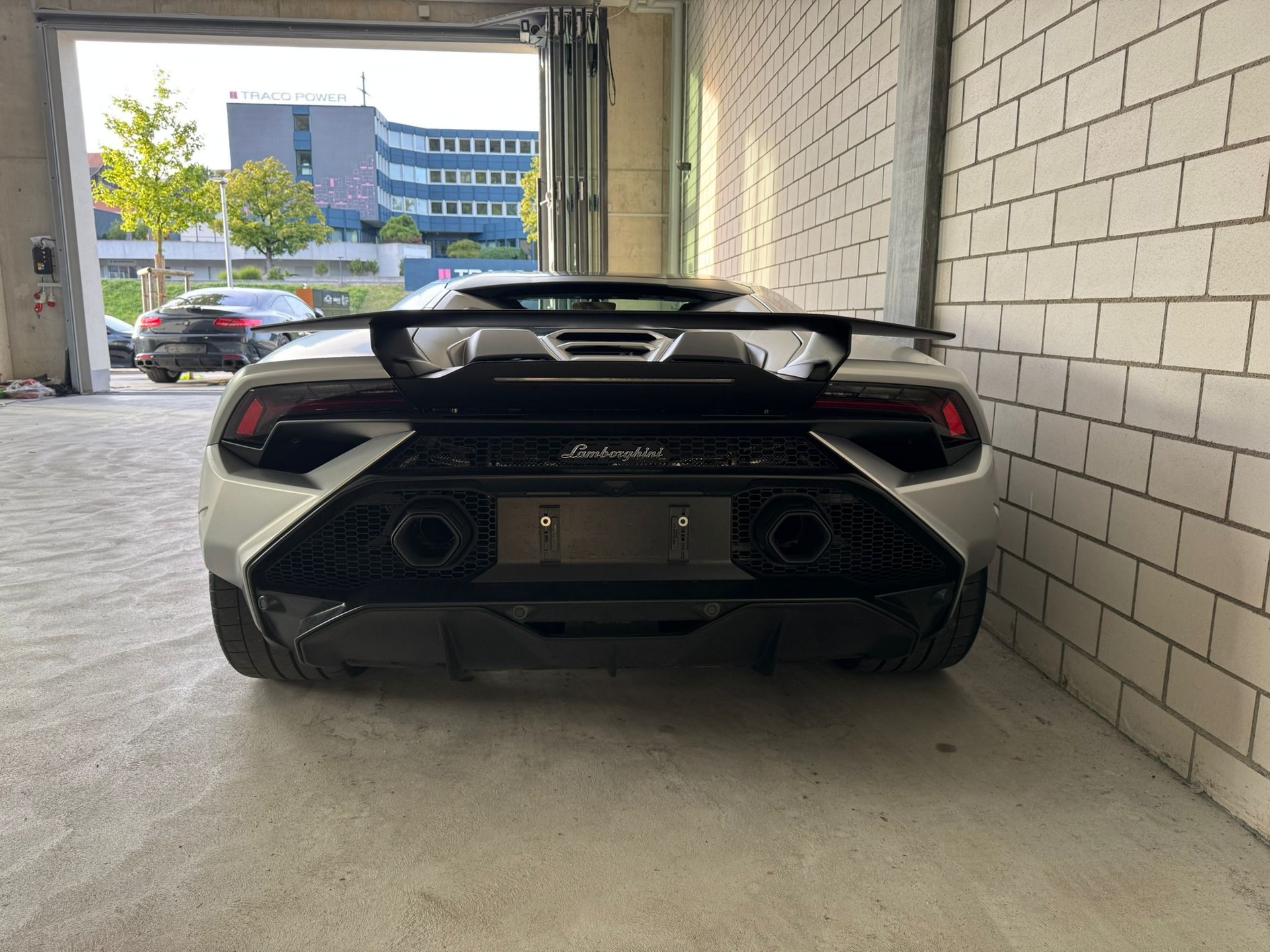 LAMBORGHINI Huracan TECNICA Coupé DCT-showroom-element-3