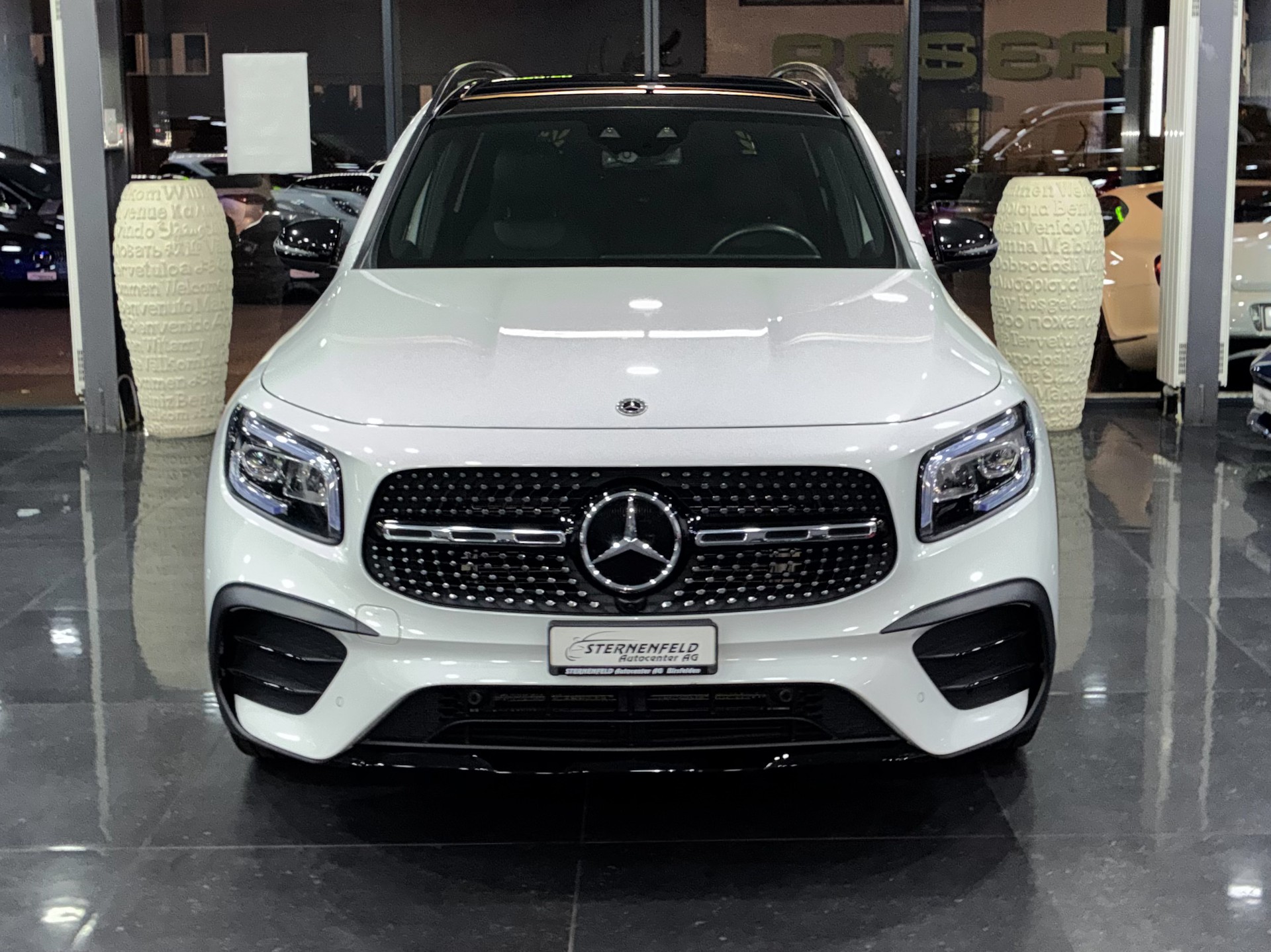 MERCEDES-BENZ GLB 200 4Matic AMG Line 8G-Tronic-image-1