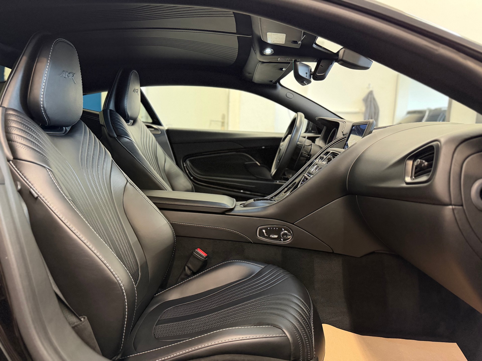 ASTON MARTIN DB11 V12 Touchtronic 3 AMR-image-19