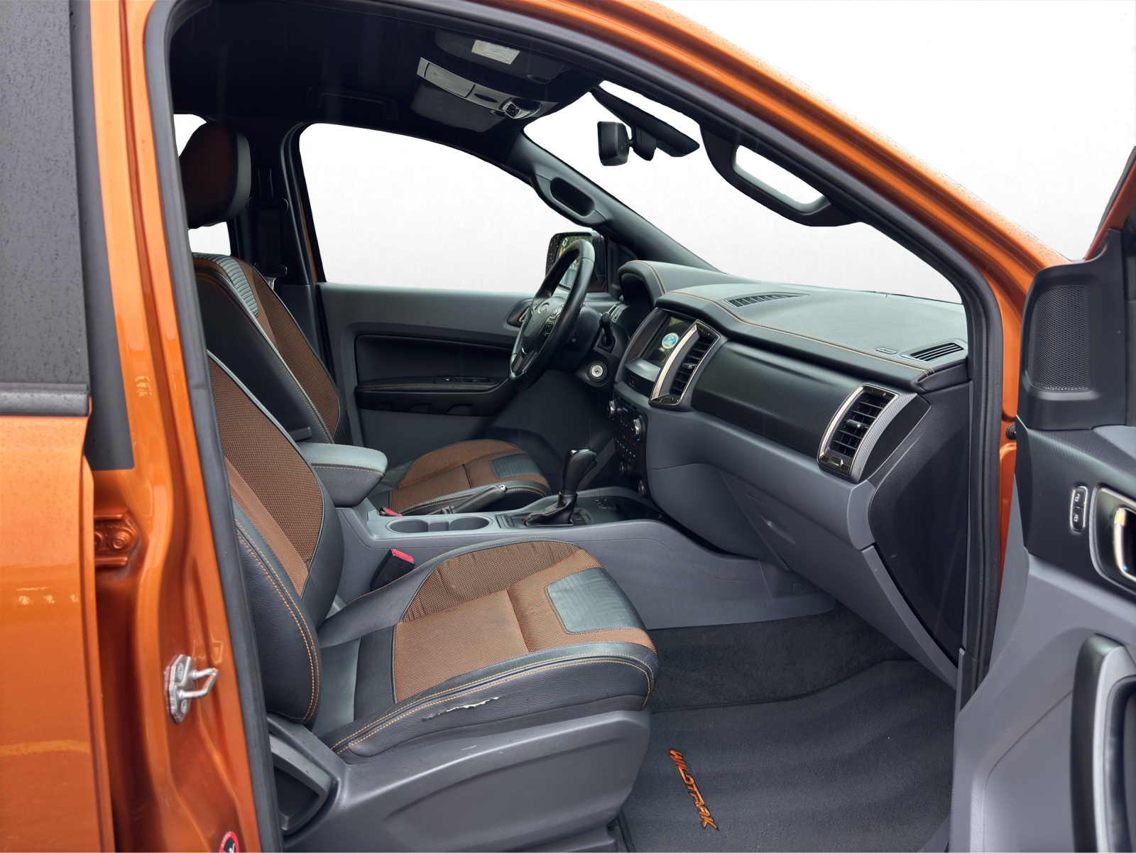 FORD Ranger Wildtrak 3.2 TDCi 4x4 A-image-11