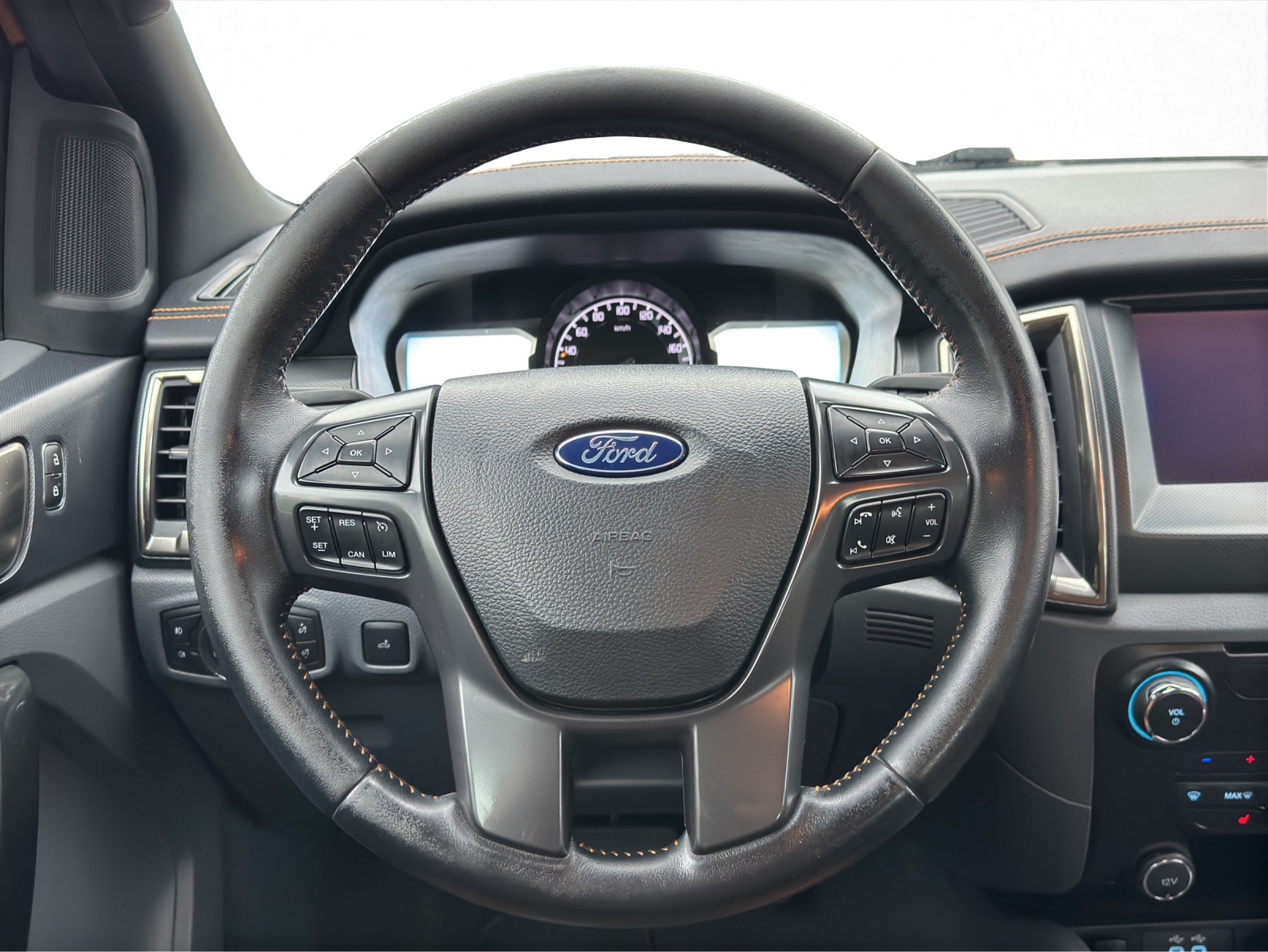 FORD Ranger Wildtrak 3.2 TDCi 4x4 A-image-10