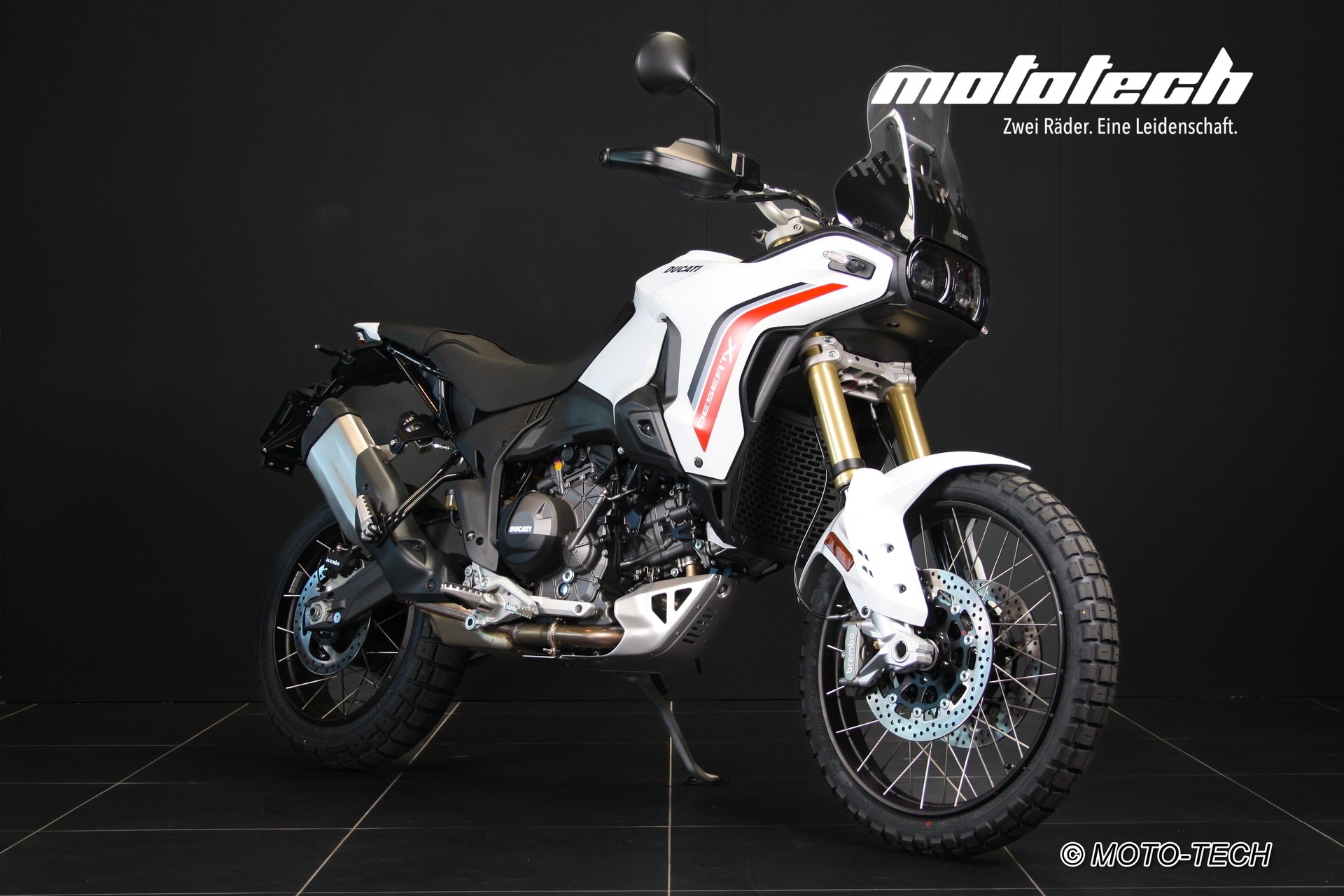 DUCATI Desert X MY26 V2 (81/35kW)-image-11