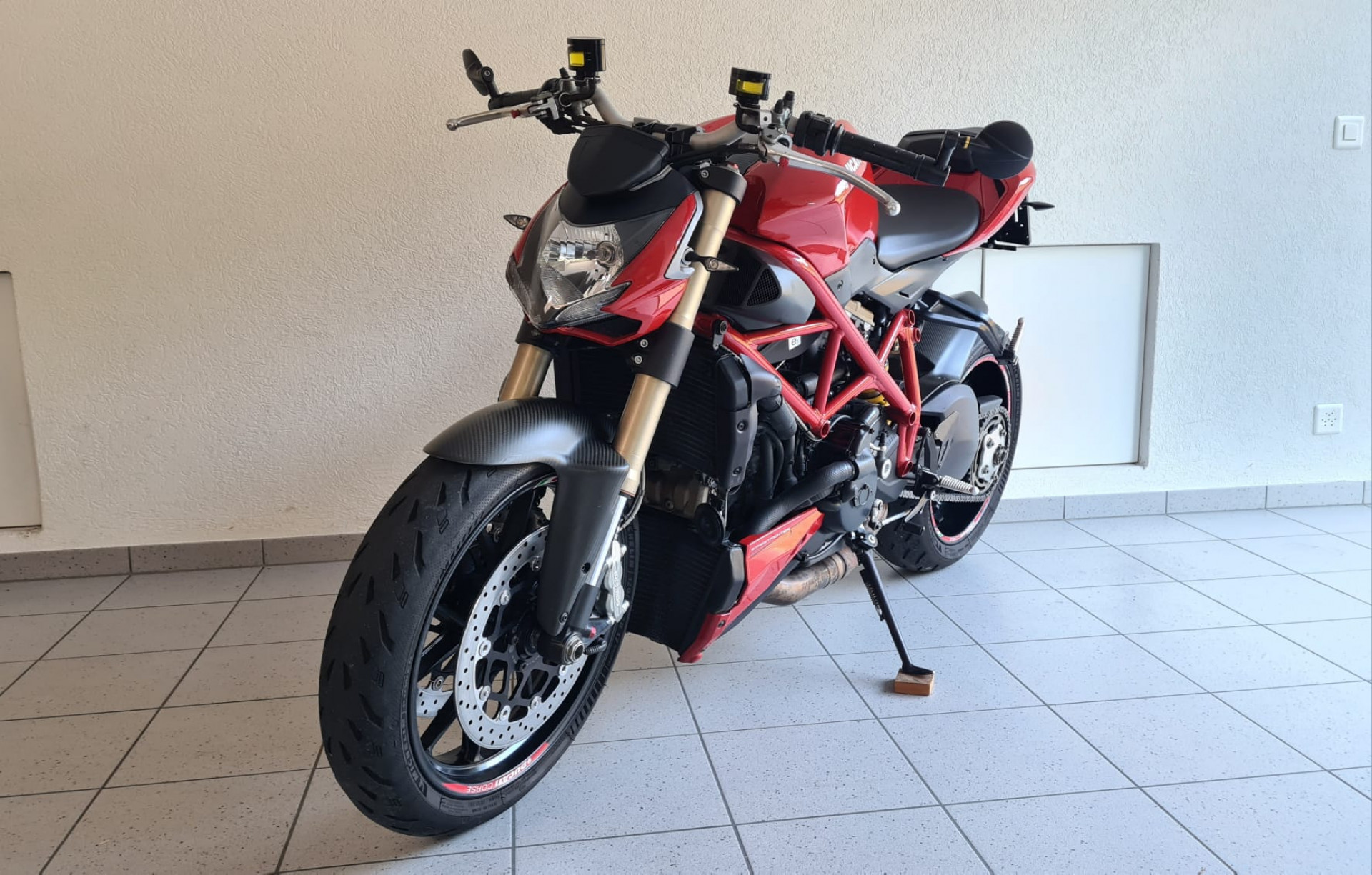 DUCATI Streetfighter 848-image-2