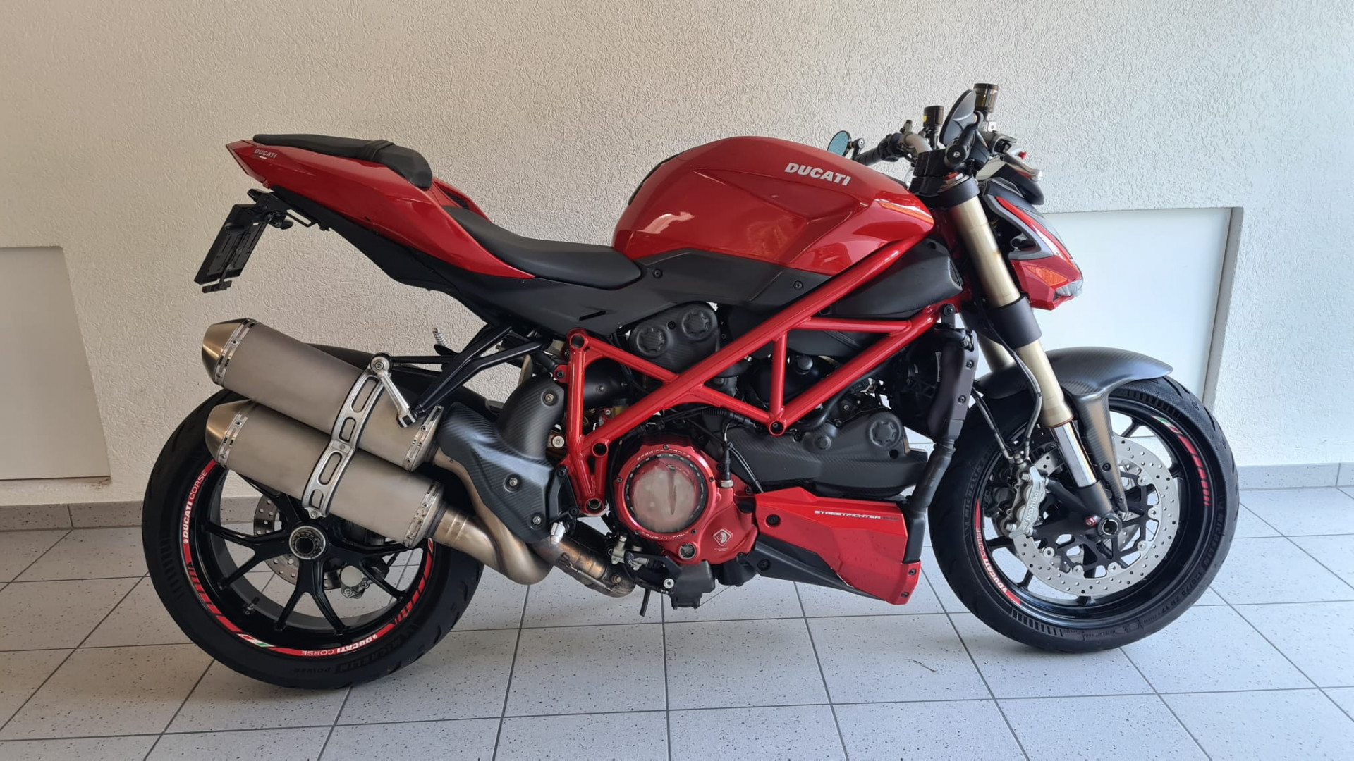 DUCATI Streetfighter 848-image-1