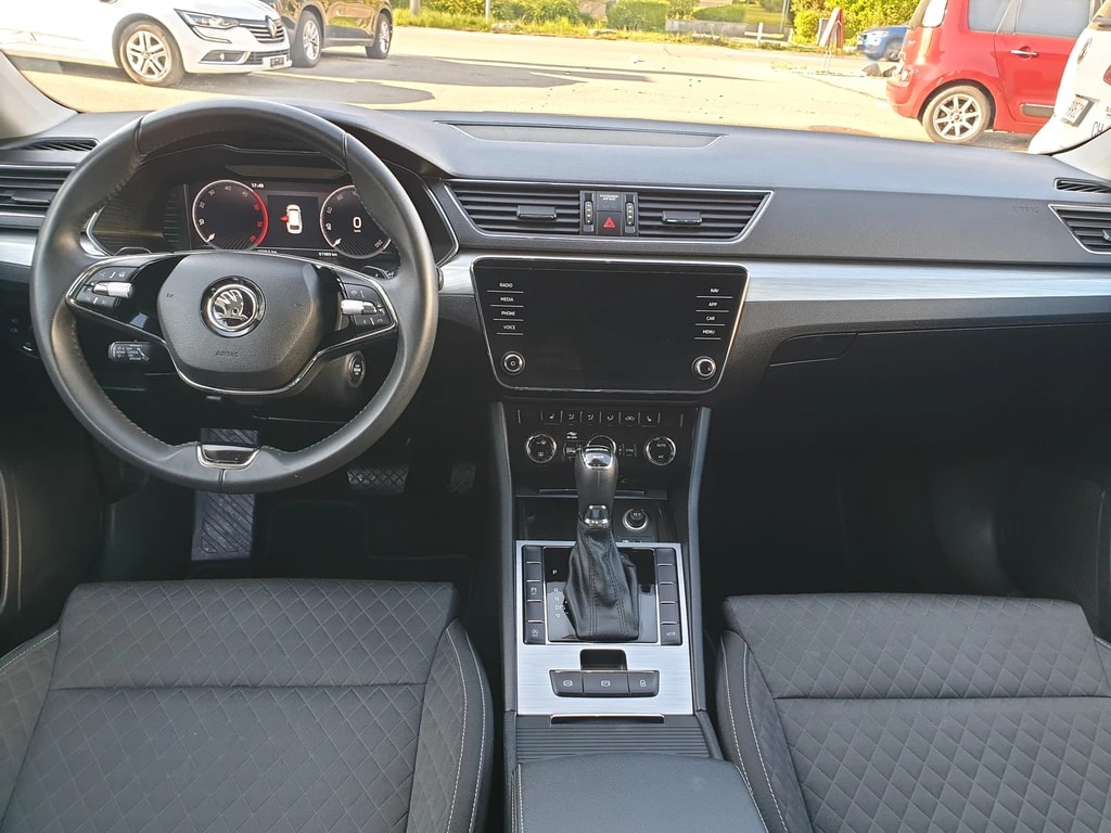 SKODA Superb Combi 2.0 TDi Ambition 4x4 DSG ** 200 PS ** Werksgarantie Ab 1. Inverkehrsetzung, 60 Monate oder 100'000 km **-image-10