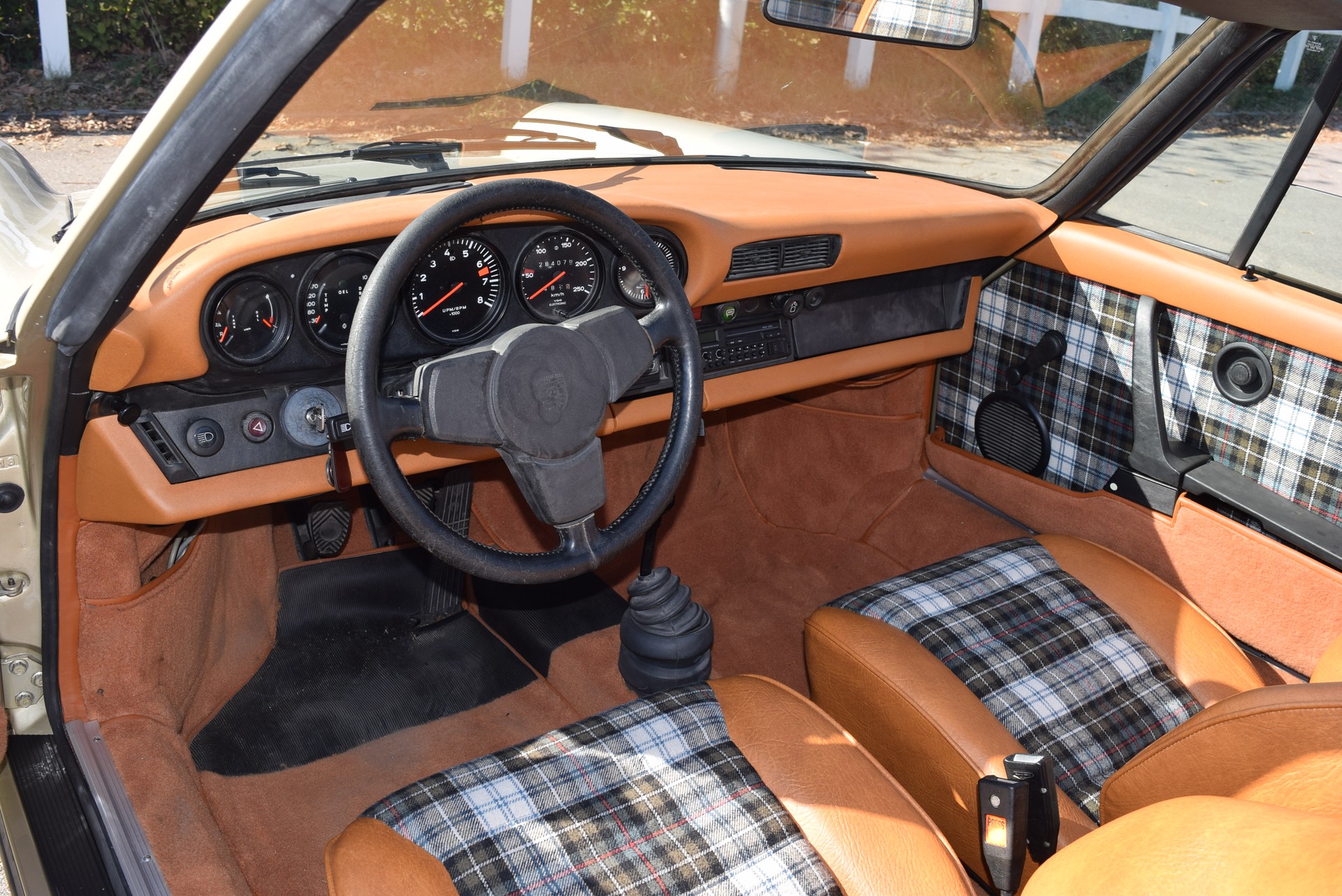 PORSCHE targa-image-10