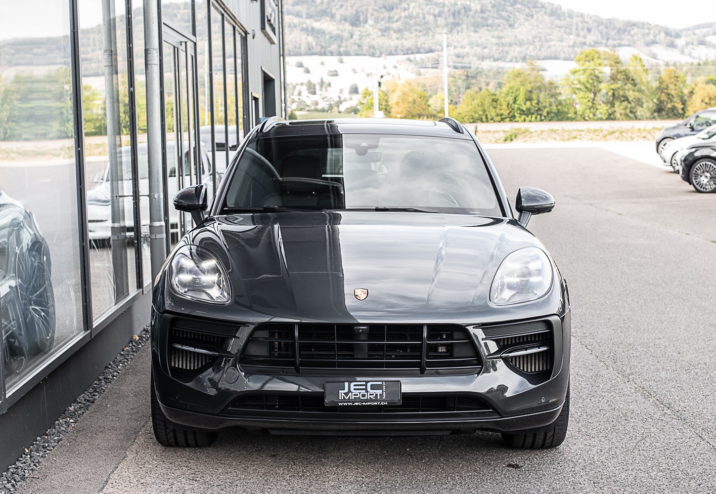 PORSCHE Macan GTS-showroom-element-2