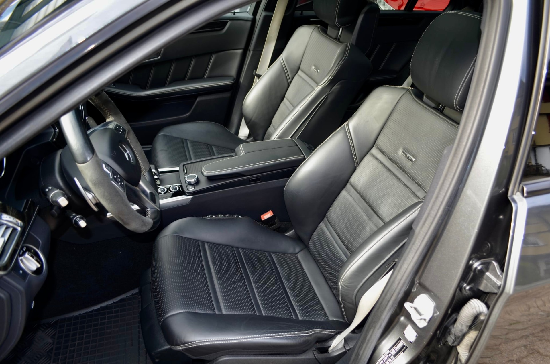 MERCEDES-BENZ E63 S AMG Speedshift 4 Maric-image-8