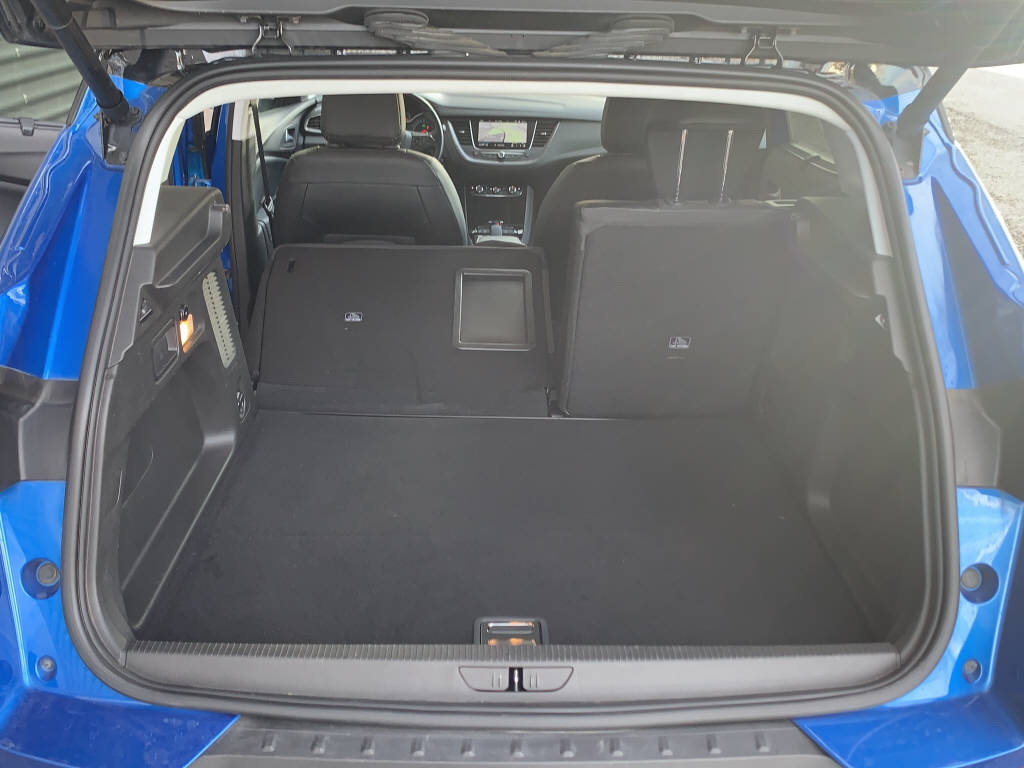 OPEL Grandland X 1.6 T PHEV4 Ultimat EAT8-image-11