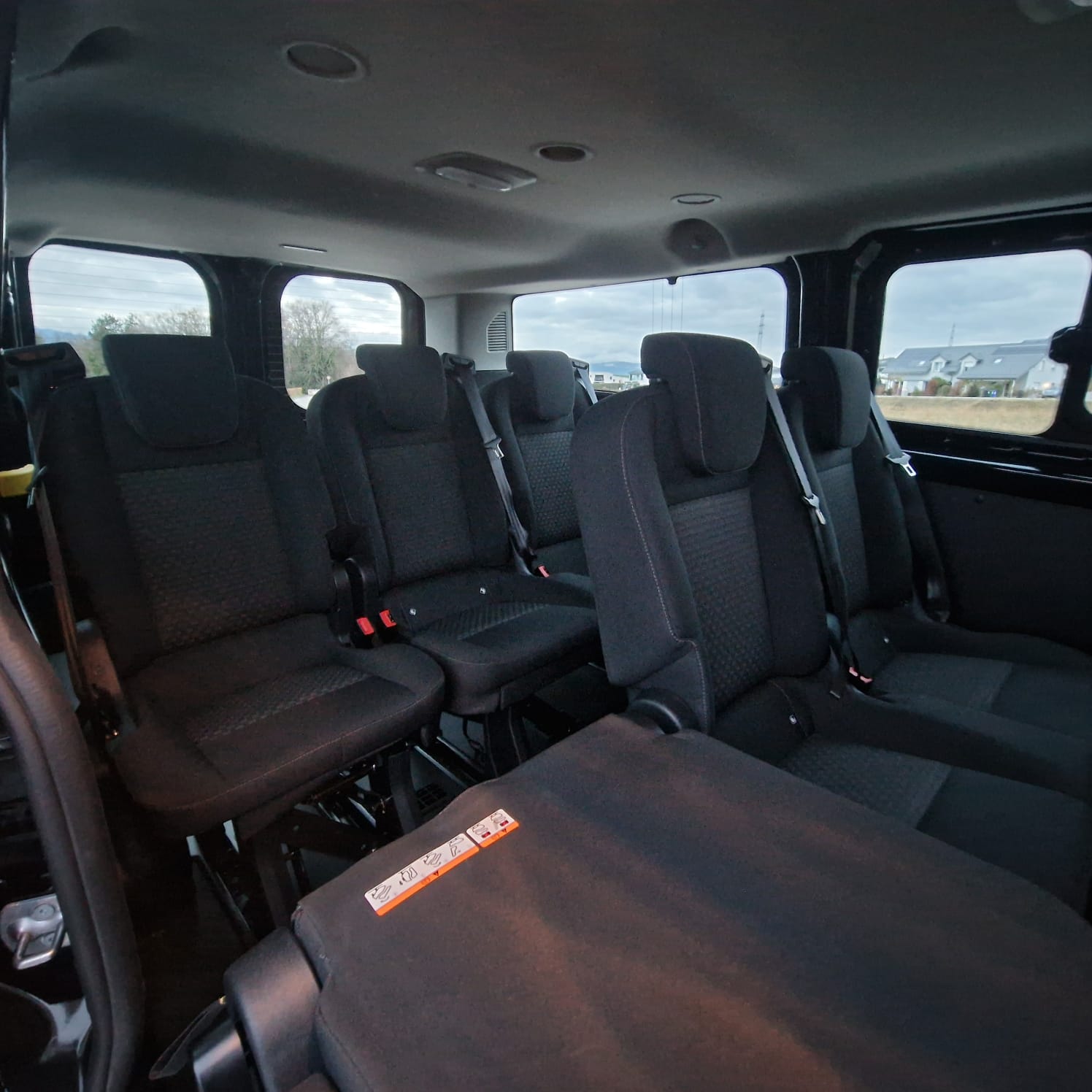 FORD Transit Custom 320 L2H1 Trend A-showroom-element-1