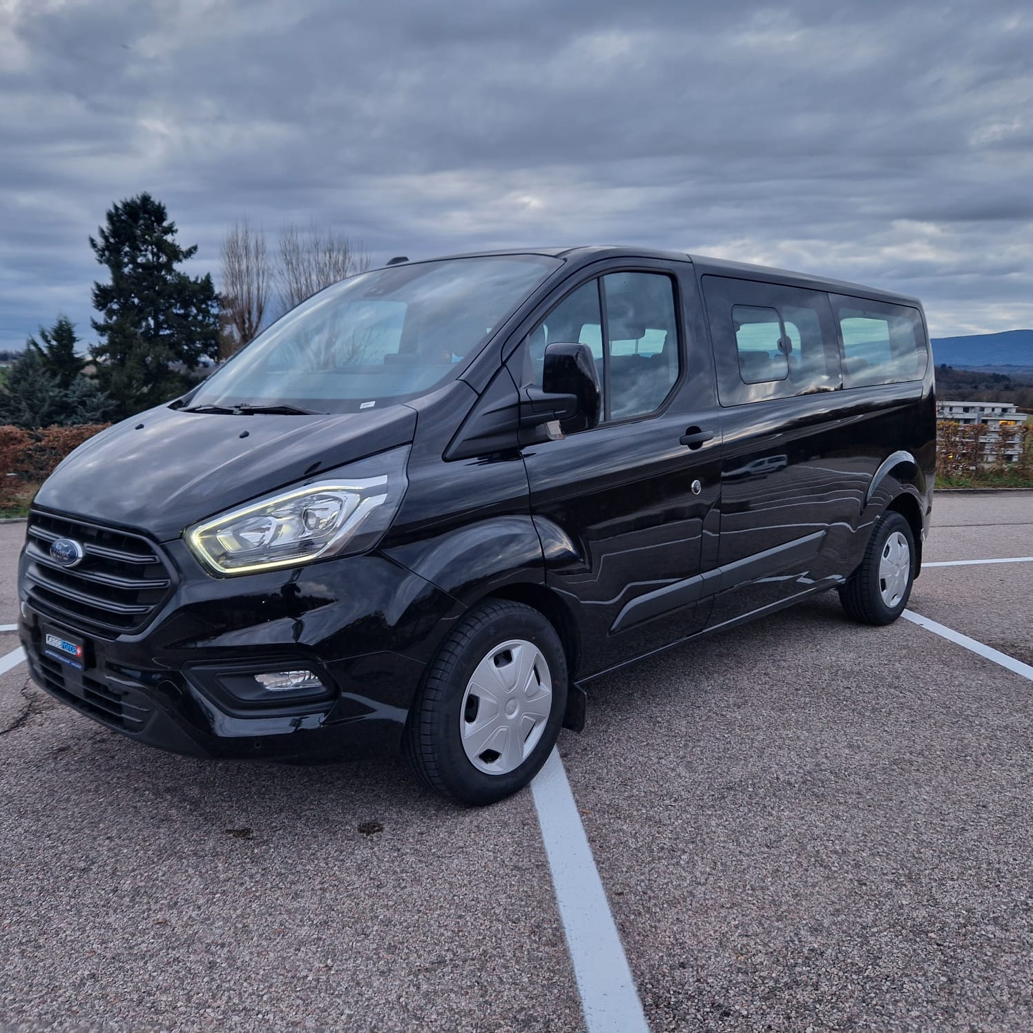 FORD Transit Custom 320 L2H1 Trend A-image-9