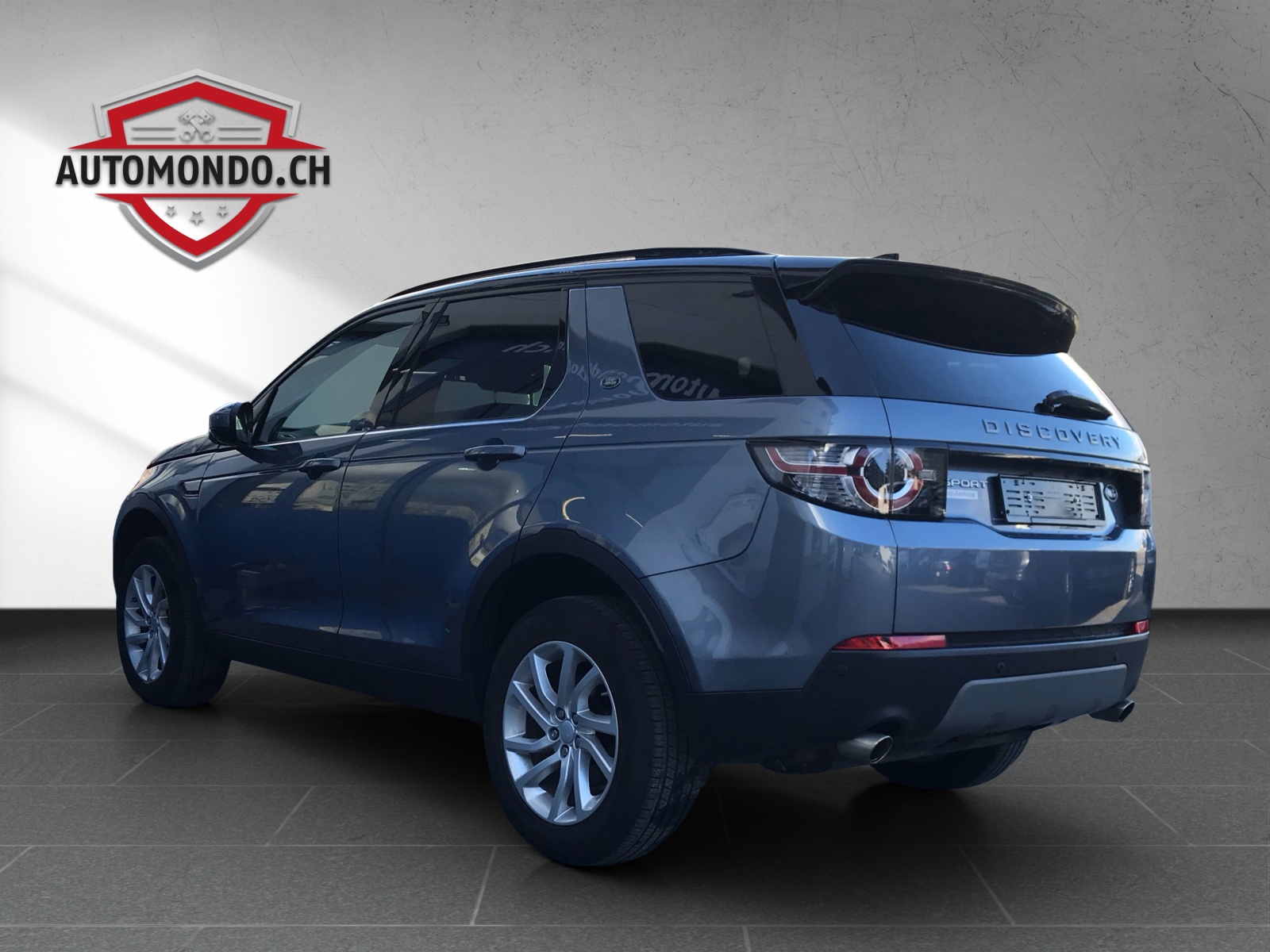 LAND ROVER Discovery Sport 2.0 TD4 Advantage AT9-image-3