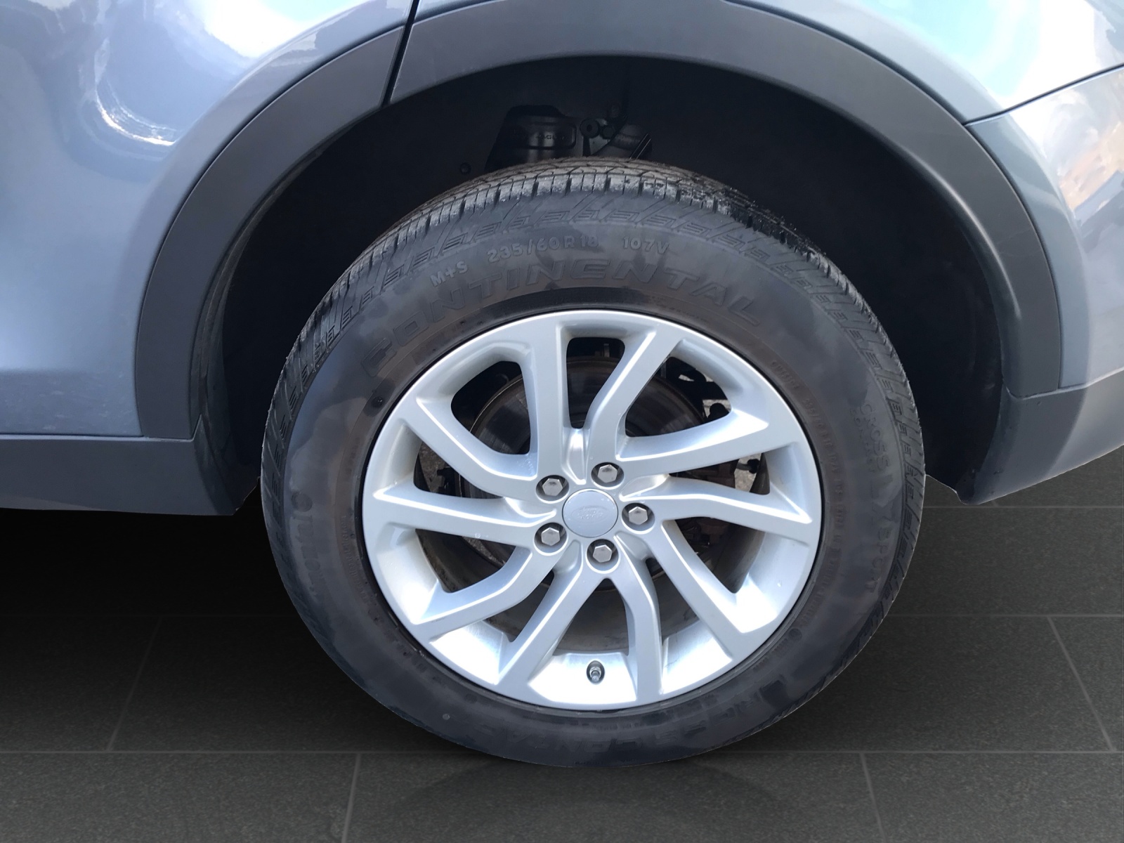 LAND ROVER Discovery Sport 2.0 TD4 Advantage AT9-image-7
