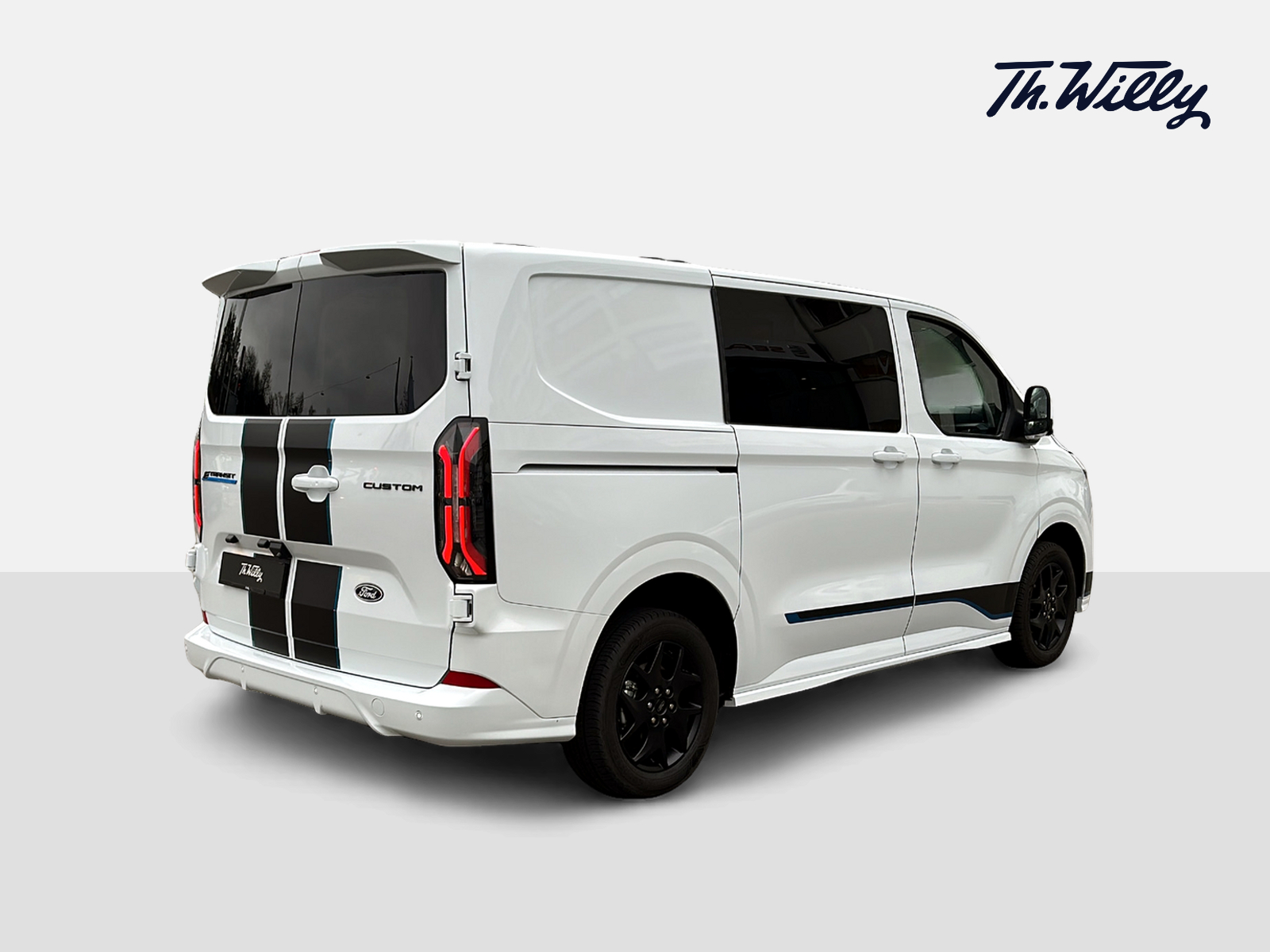 FORD E-Transit C Van 320 L1 Sport-image-4