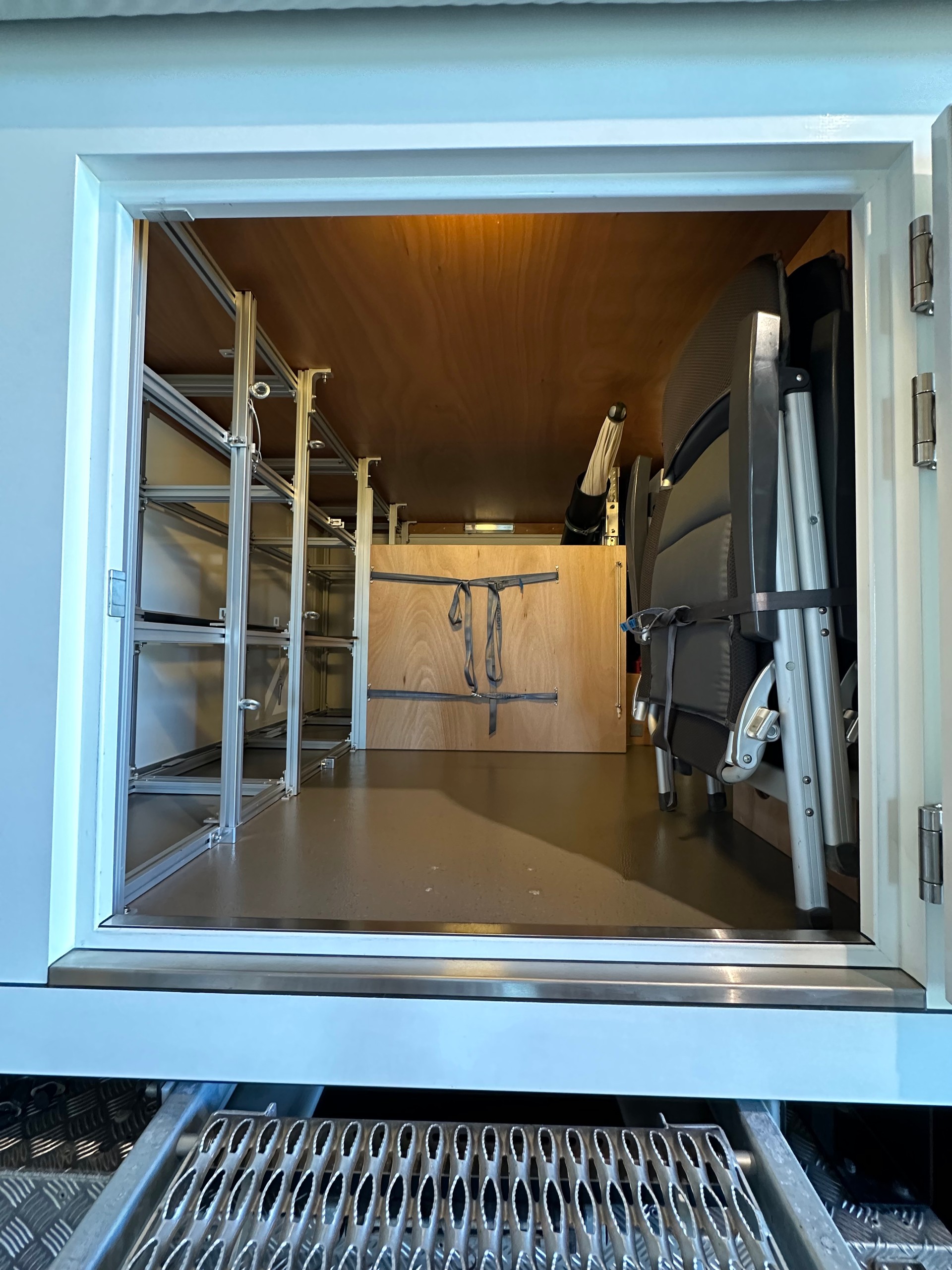 MAN 18.340 4x4 mit 3 Sperren-image-14