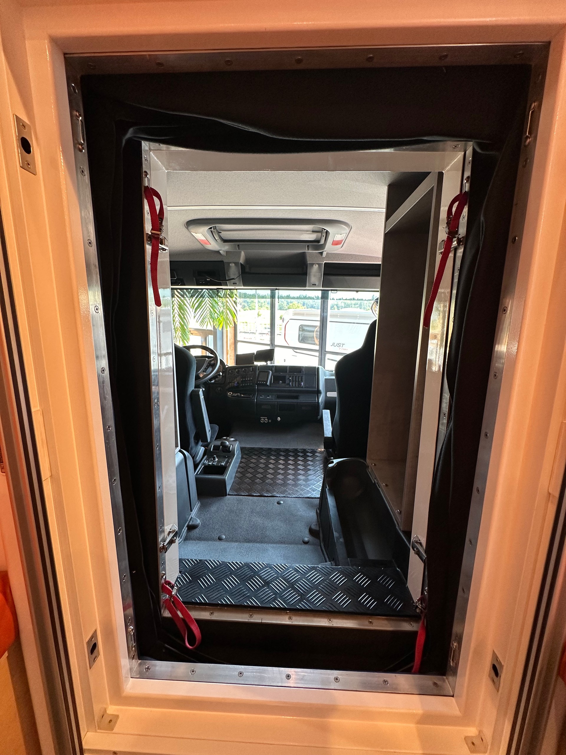 MAN 18.340 4x4 mit 3 Sperren-image-16
