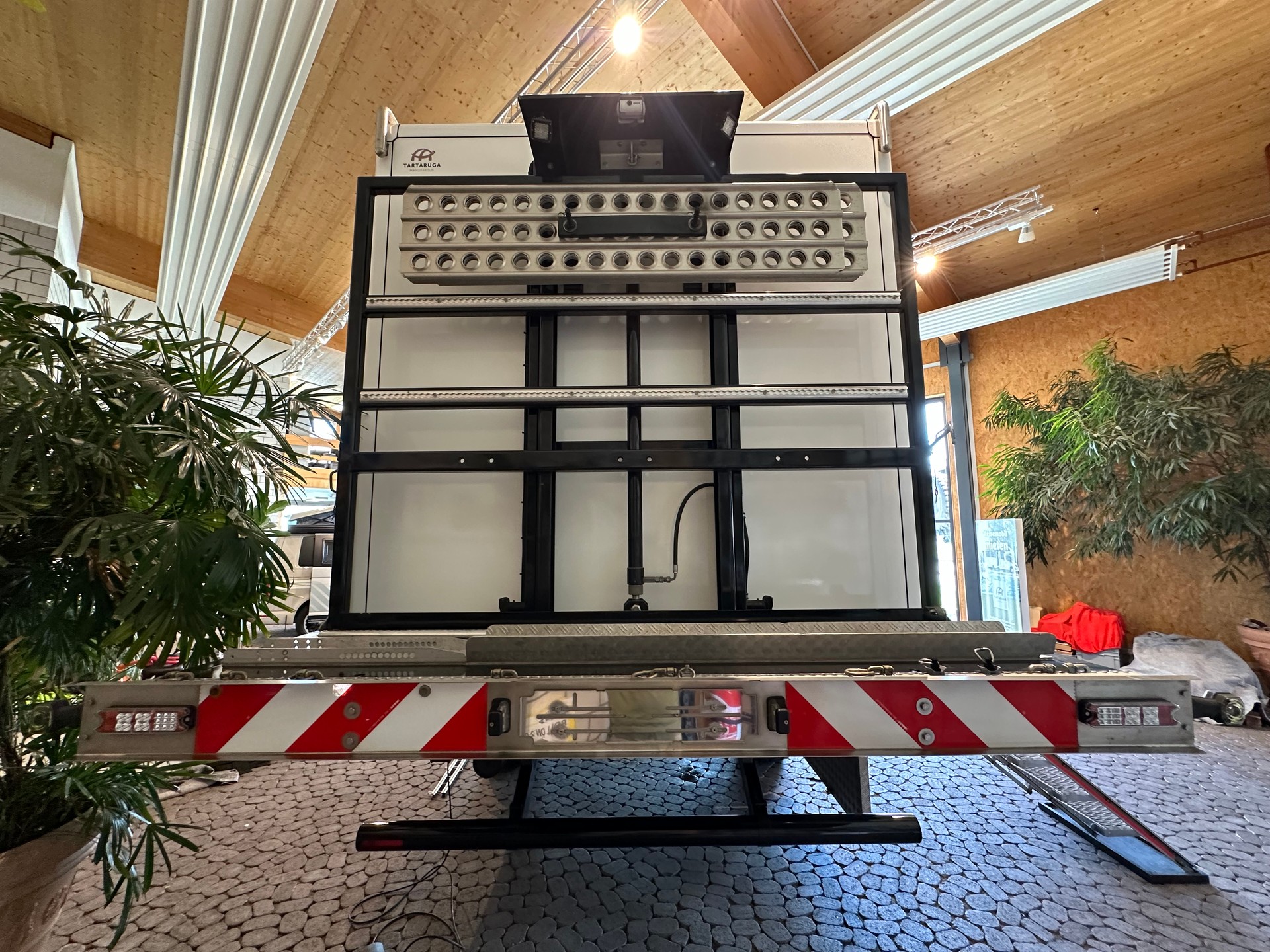 MAN 18.340 4x4 mit 3 Sperren-image-4
