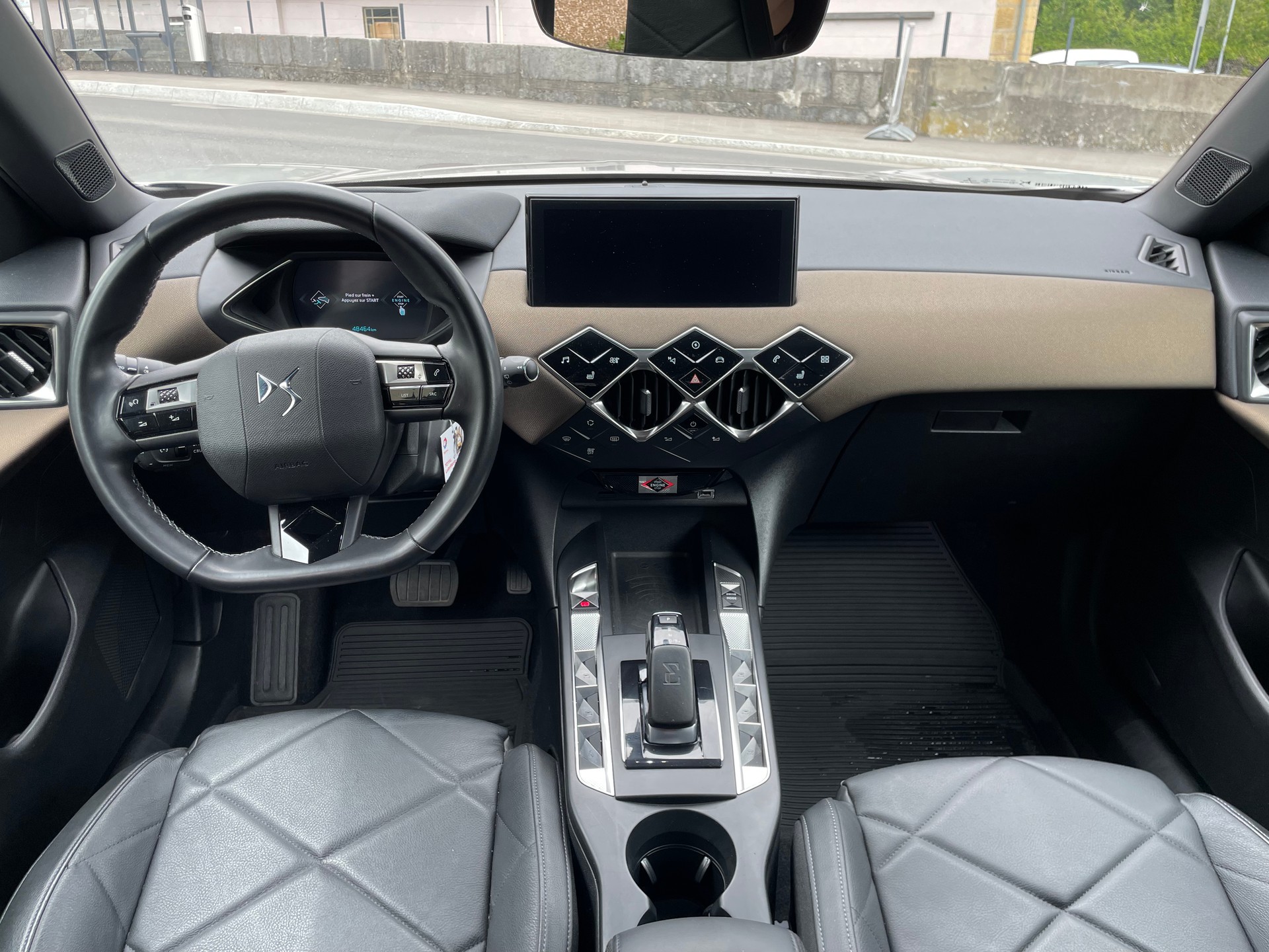 DS AUTOMOBILES DS 3 Crossback E-Tense 136 SO Chic-image-9