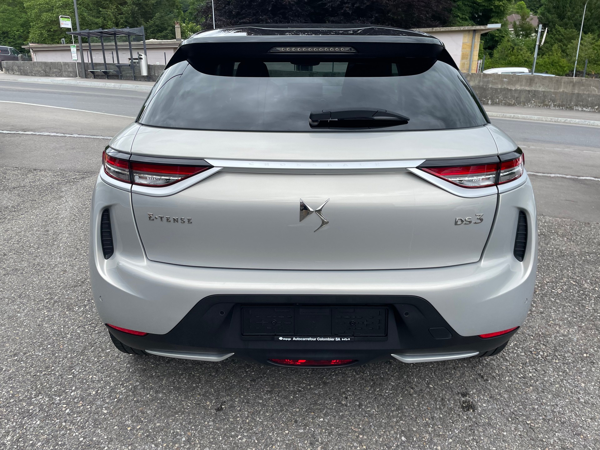 DS AUTOMOBILES DS 3 Crossback E-Tense 136 SO Chic-image-3