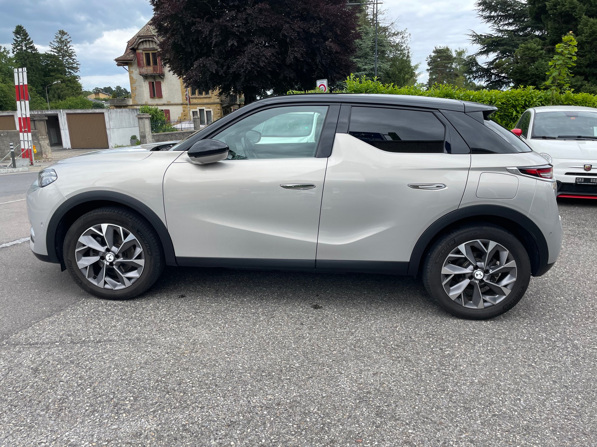 DS AUTOMOBILES DS 3 Crossback E-Tense 136 SO Chic-image-5