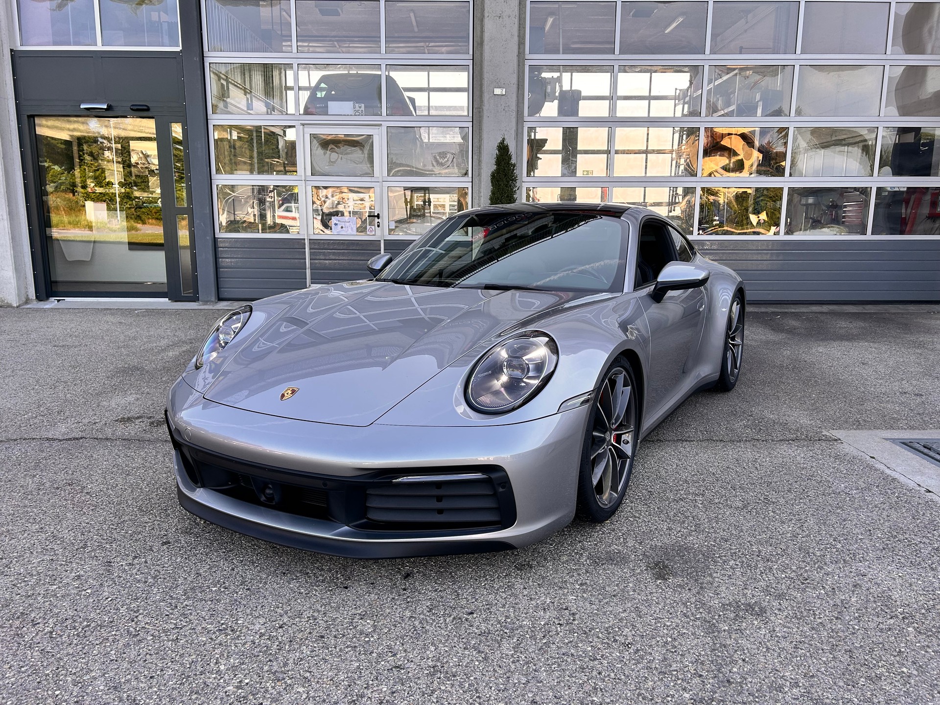 PORSCHE 911 Carrera 4S PDK-image-2