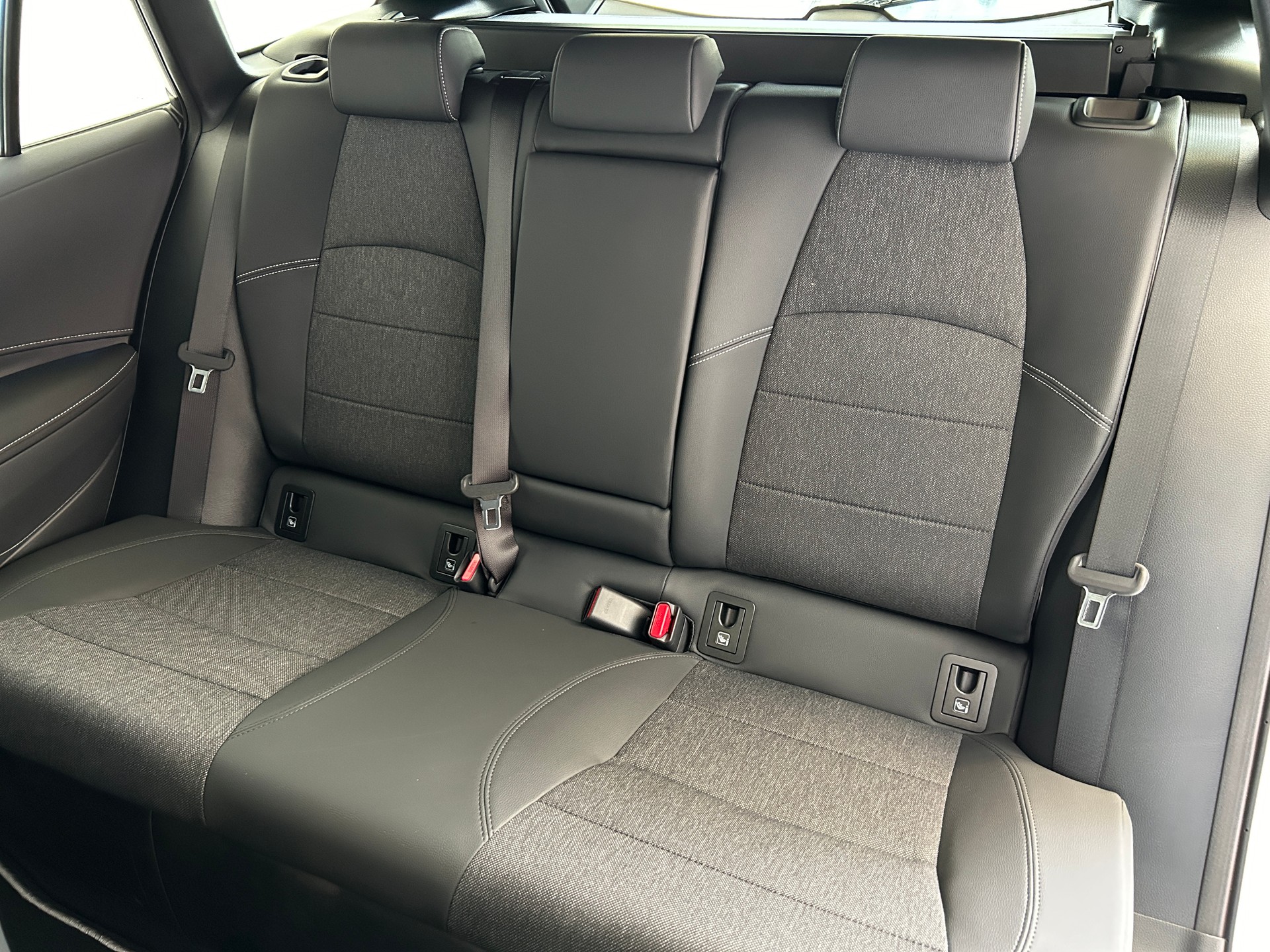 TOYOTA Corolla Touring Sports 1.8 HSD Trend e-CVT-image-11