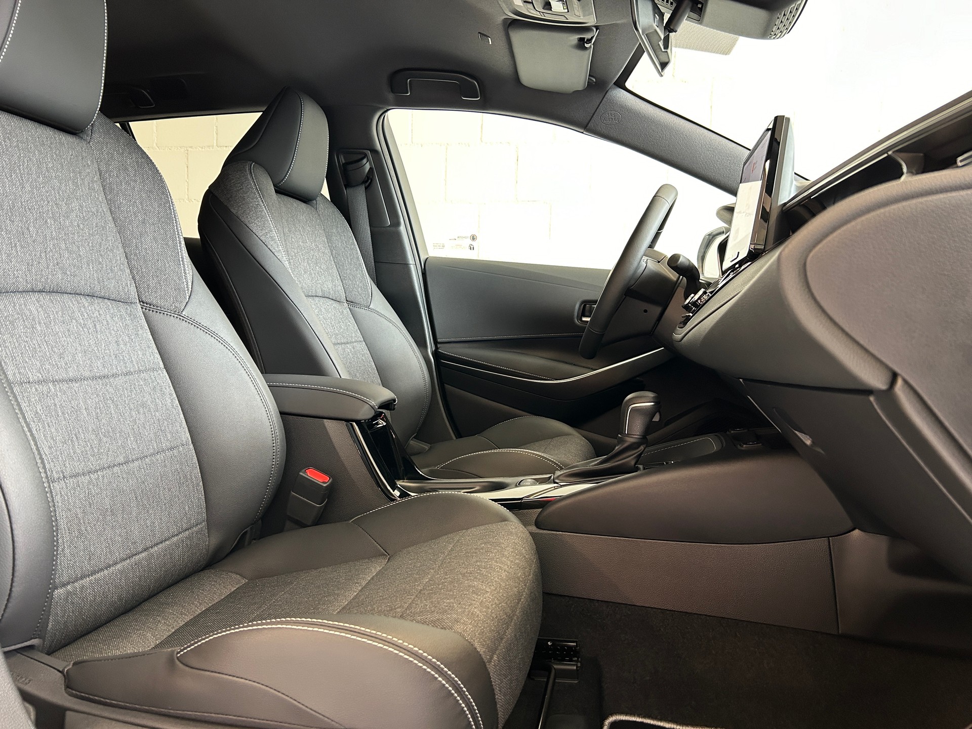 TOYOTA Corolla Touring Sports 1.8 HSD Trend e-CVT-image-7