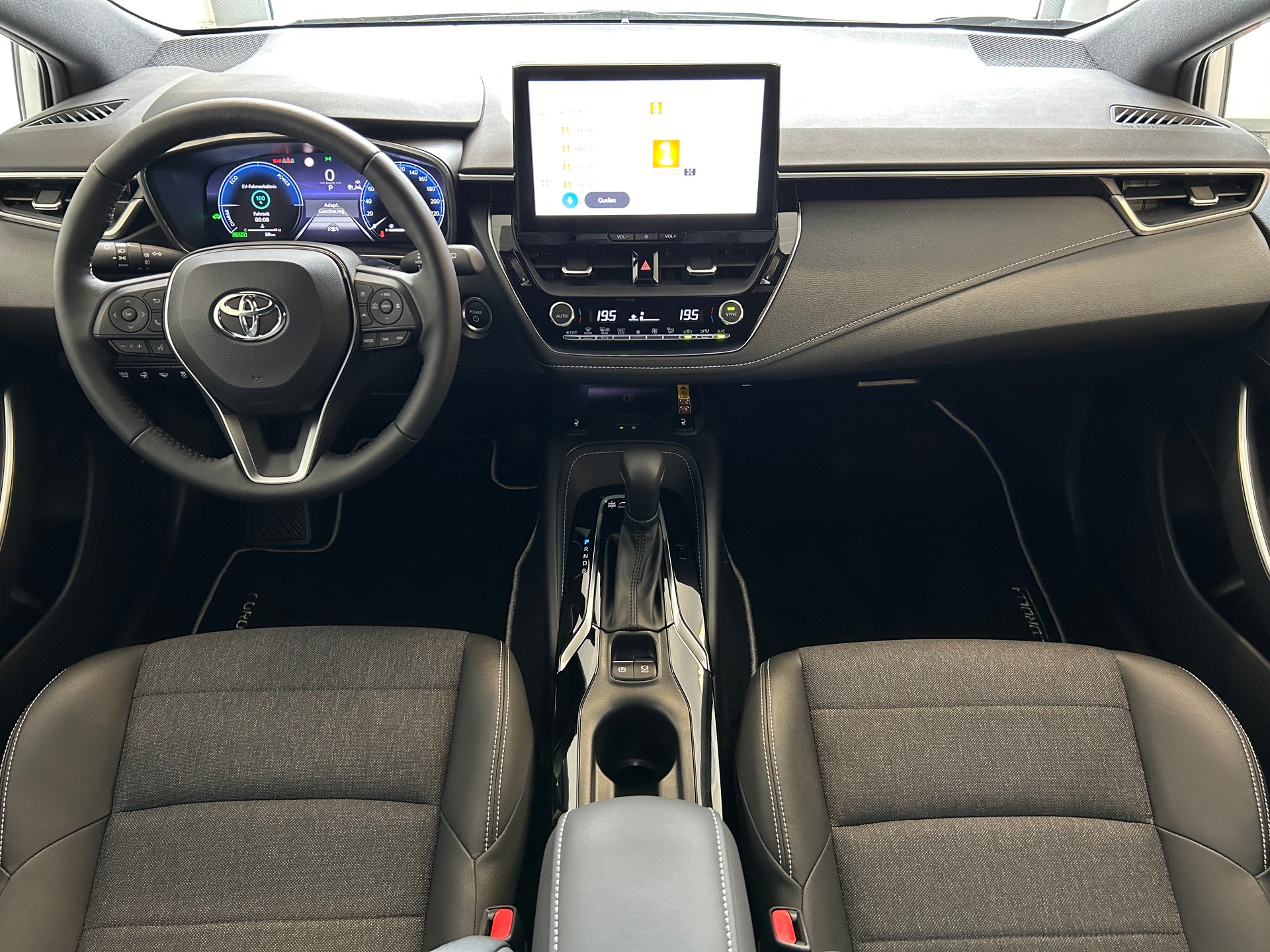 TOYOTA Corolla Touring Sports 1.8 HSD Trend e-CVT-image-8