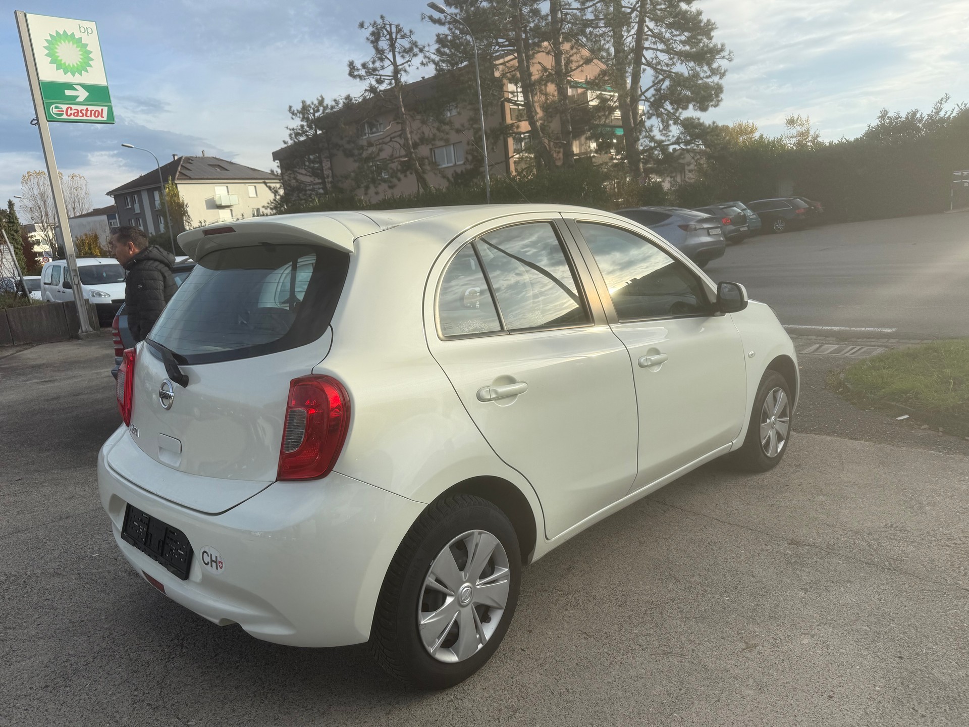 NISSAN MICRA-image-5