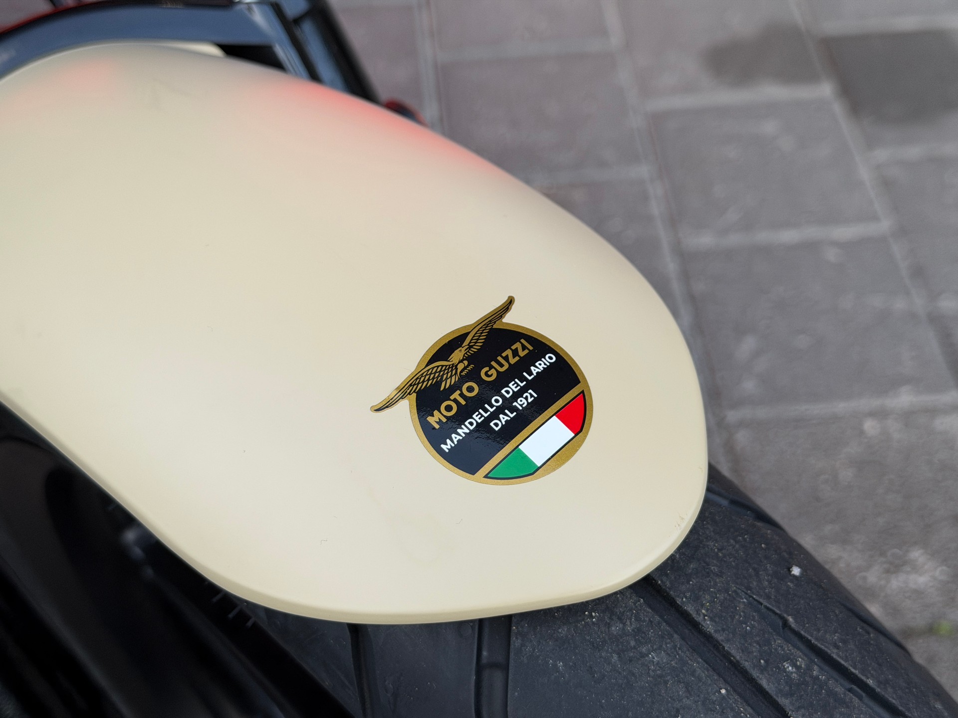 MOTO GUZZI V7 IV 850 Stone E5+ (35kW)-image-5