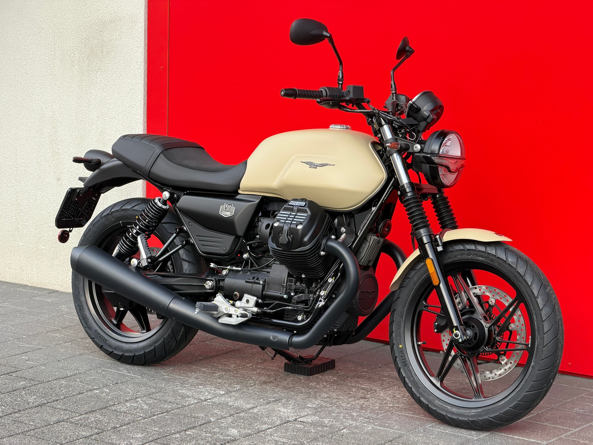 MOTO GUZZI V7 IV 850 Stone E5+ (35kW)-image-9