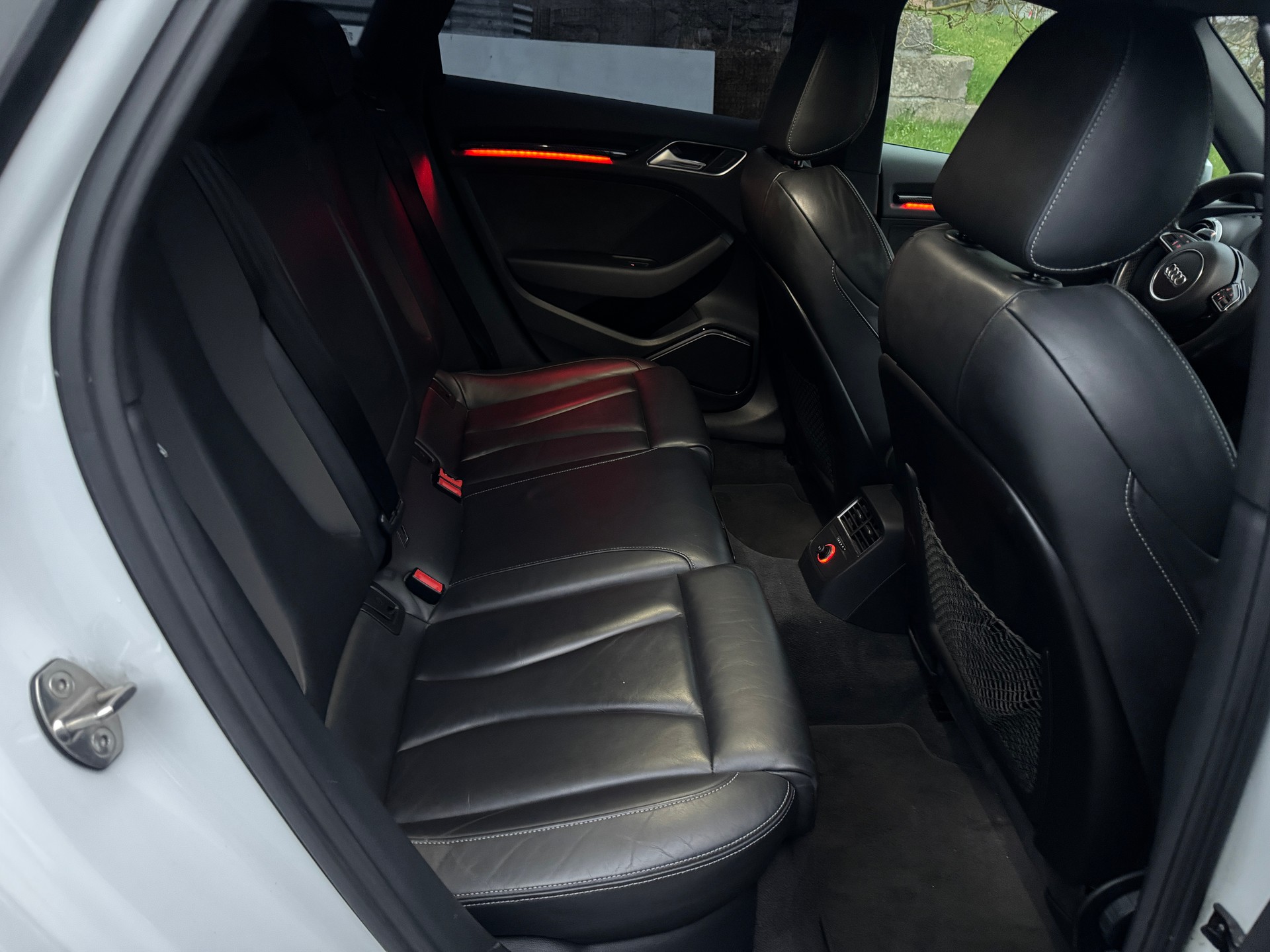AUDI RS3 2.5 TSI quattro S-tronic-image-8