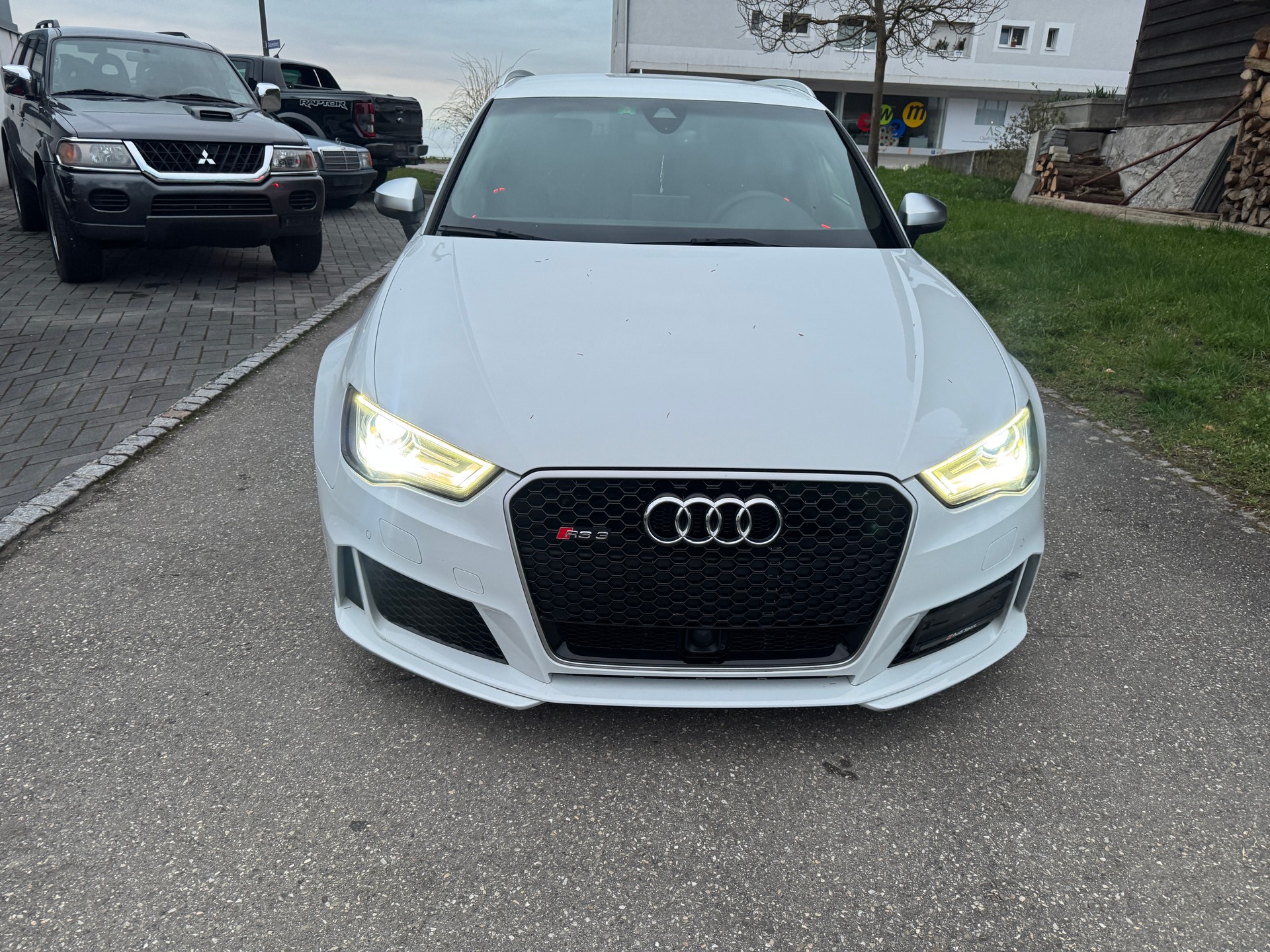 AUDI RS3 2.5 TSI quattro S-tronic