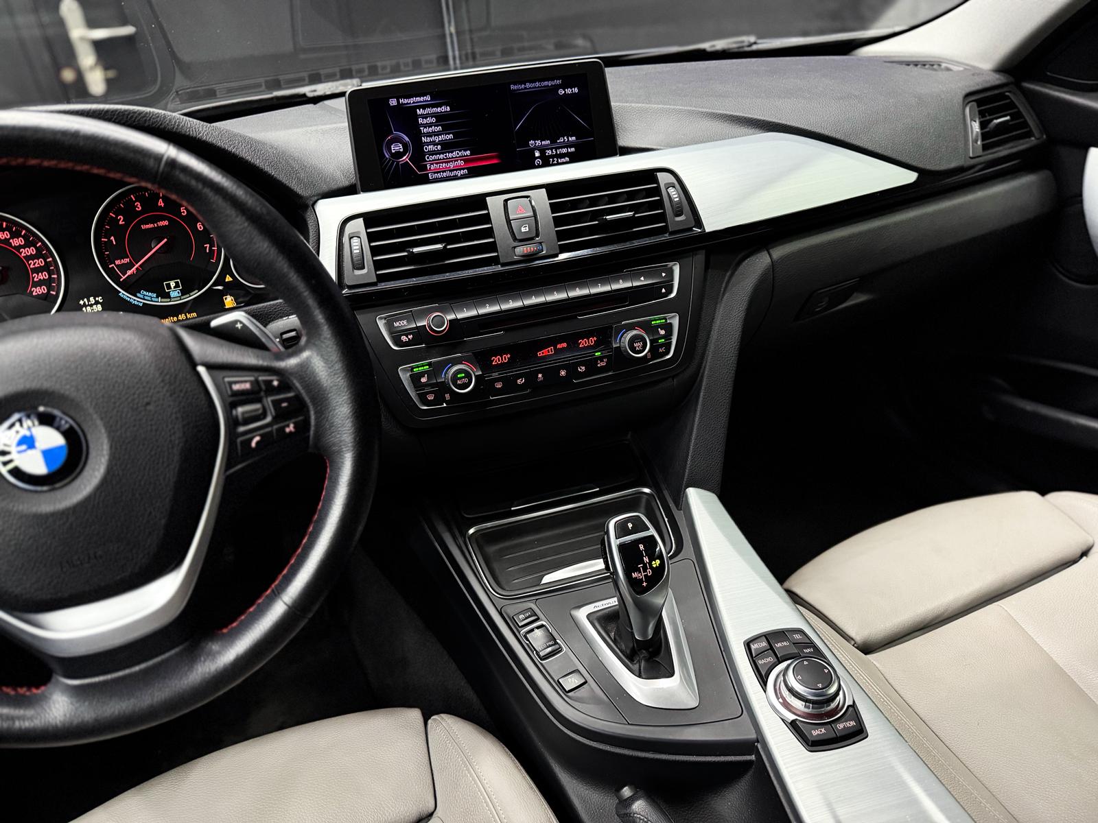BMW ActiveHybrid 3 Sport Line Steptronic-image-21