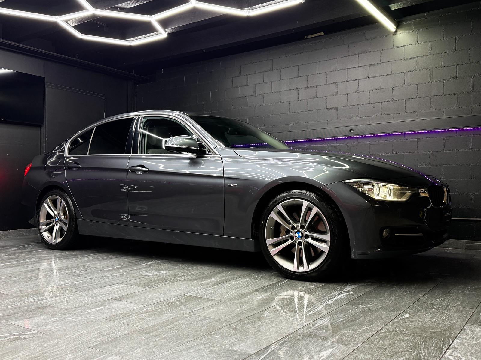 BMW ActiveHybrid 3 Sport Line Steptronic-showroom-element-1