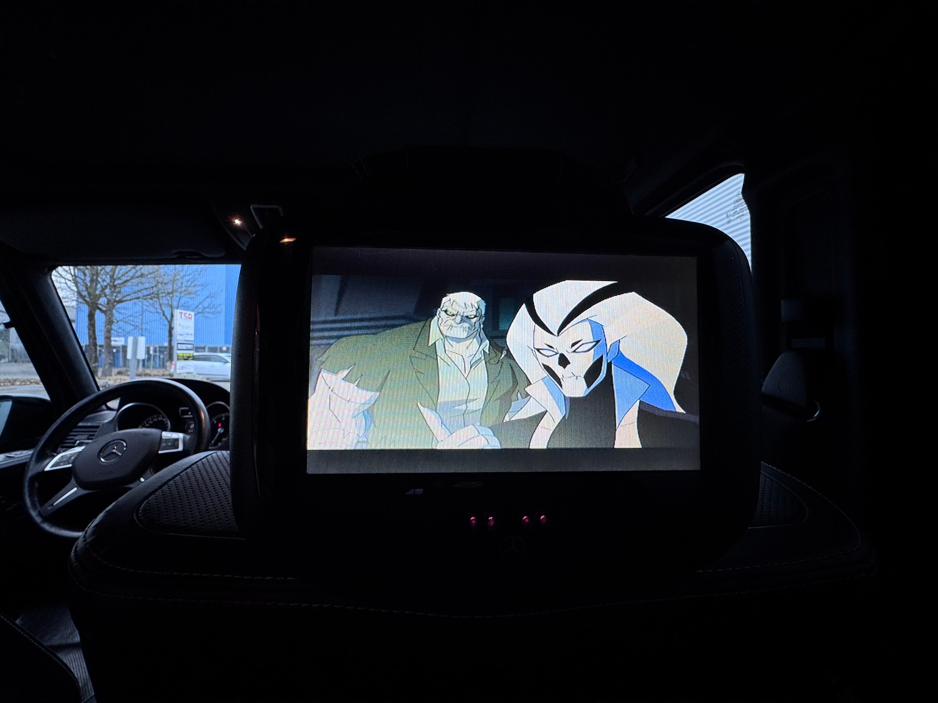 MERCEDES-BENZ G 500 7G+4x4+Leder+Navi+Bluetooth+ACC+Rückfahrkamera+Soundsystem+Schiebedach+Font-Entertainment+Dachhimmel Alcantara+AHK+-image-27