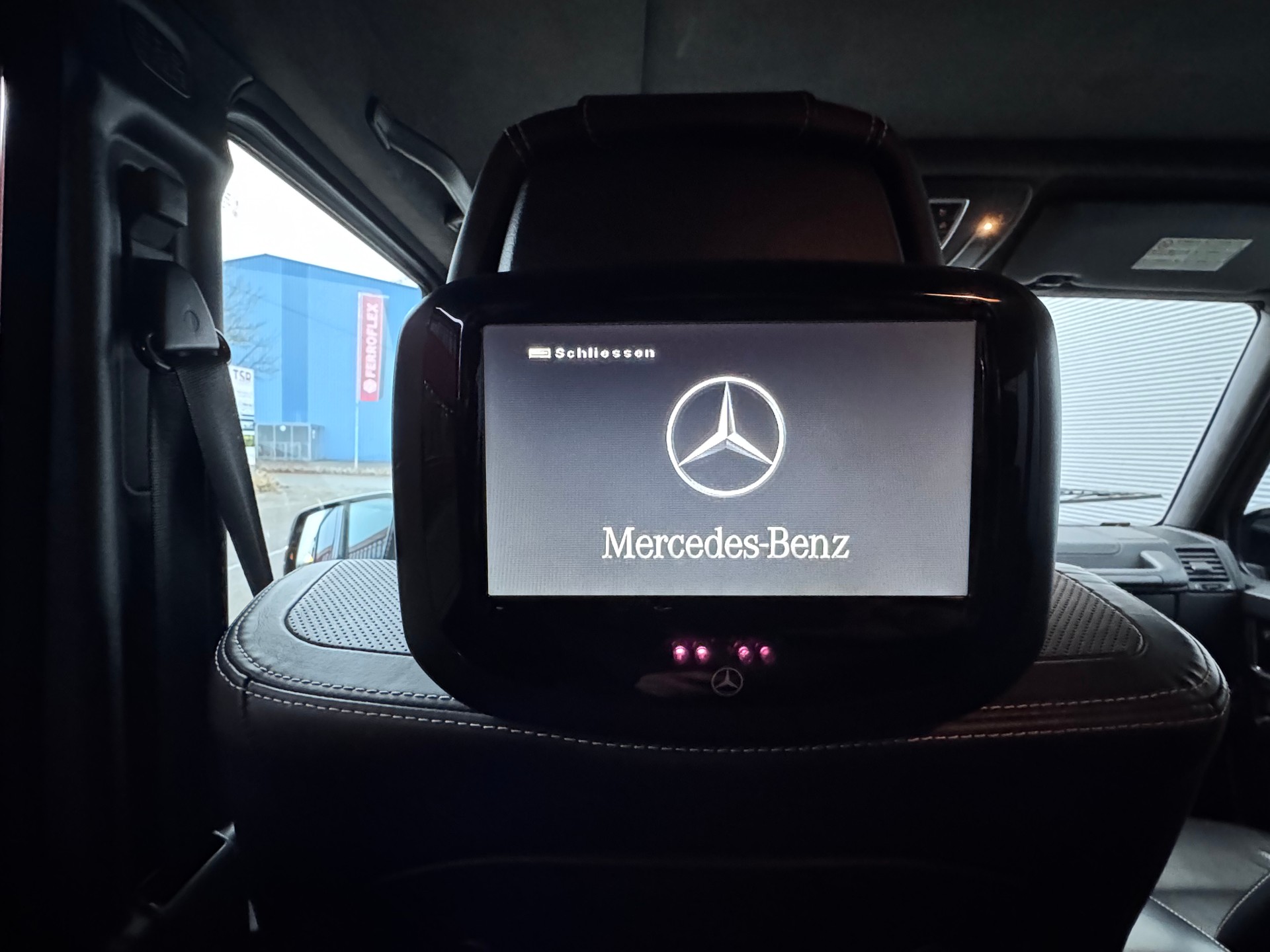 MERCEDES-BENZ G 500 7G+4x4+Leder+Navi+Bluetooth+ACC+Rückfahrkamera+Soundsystem+Schiebedach+Font-Entertainment+Dachhimmel Alcantara+AHK+-image-10