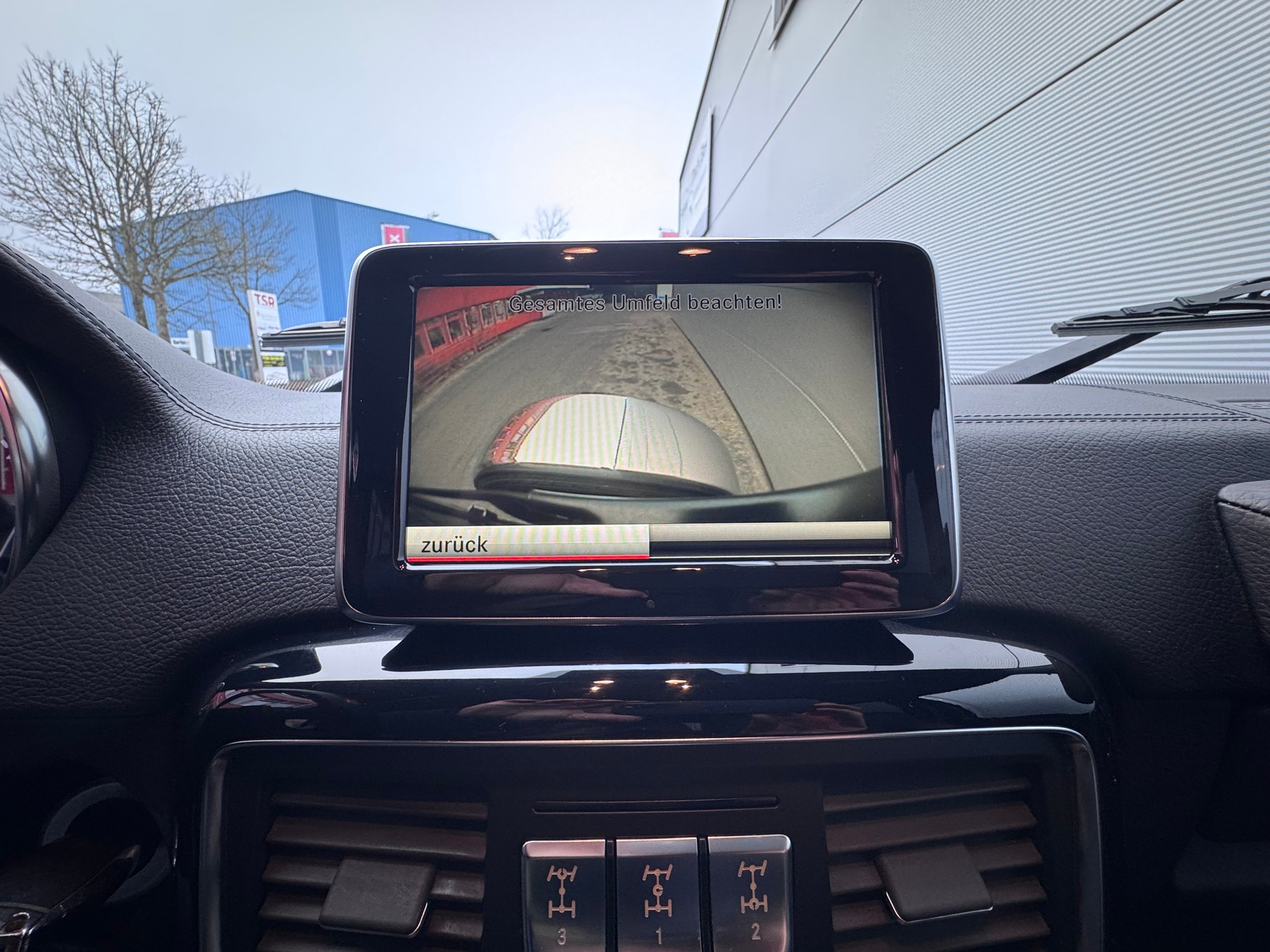 MERCEDES-BENZ G 500 7G+4x4+Leder+Navi+Bluetooth+ACC+Rückfahrkamera+Soundsystem+Schiebedach+Font-Entertainment+Dachhimmel Alcantara+AHK+-image-30