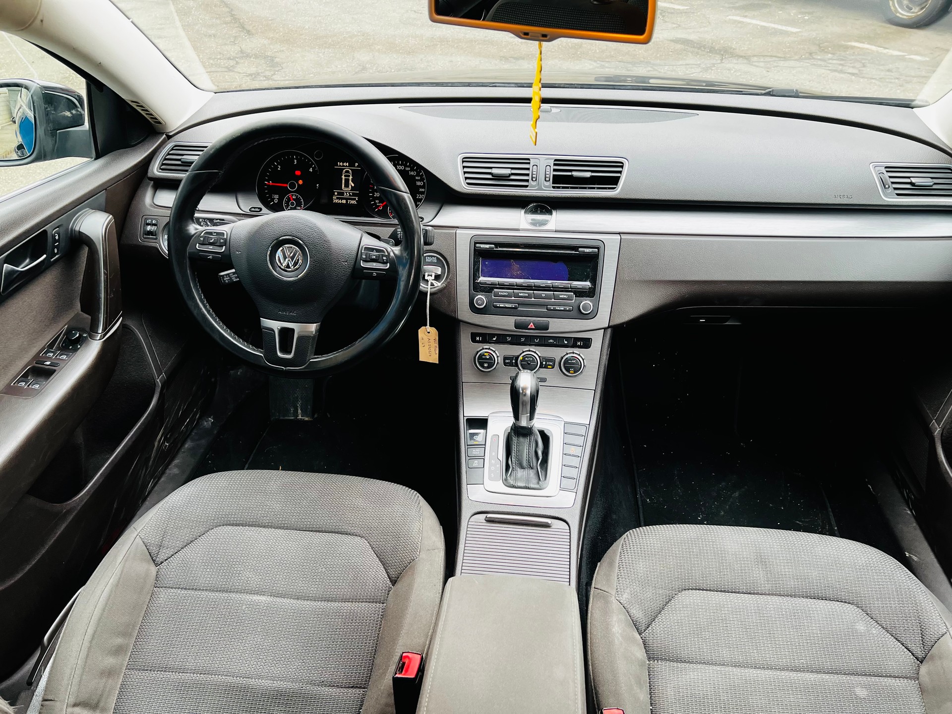 VW Passat Variant 2.0 TDI BMT Trendline DSG-image-6