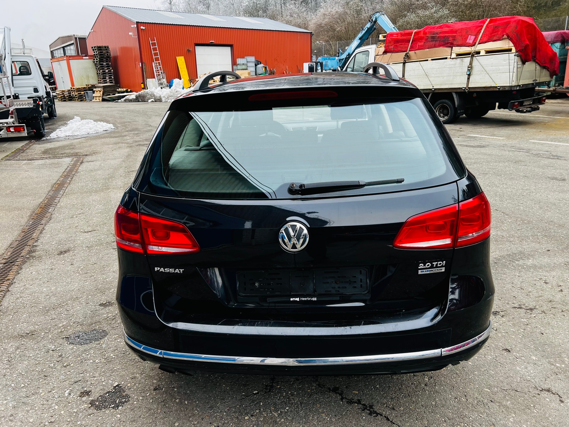 VW Passat Variant 2.0 TDI BMT Trendline DSG-image-4