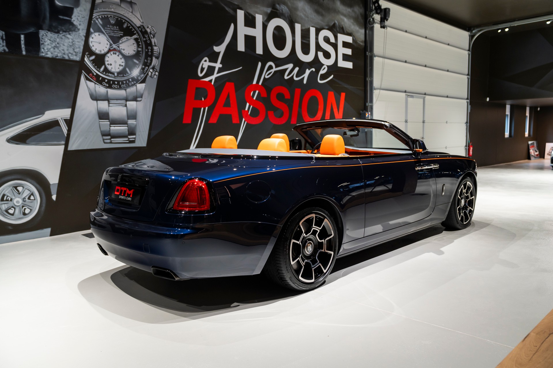 ROLLS-ROYCE Dawn 6.6 V12 Black Badge-showroom-element-3