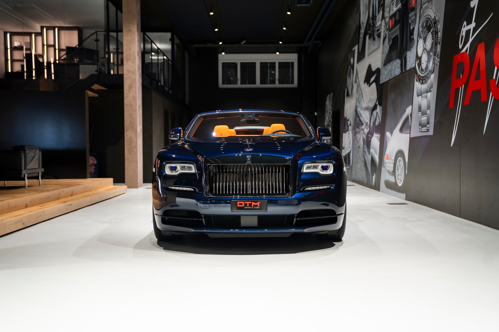 ROLLS-ROYCE Dawn 6.6 V12 Black Badge-showroom-element-1
